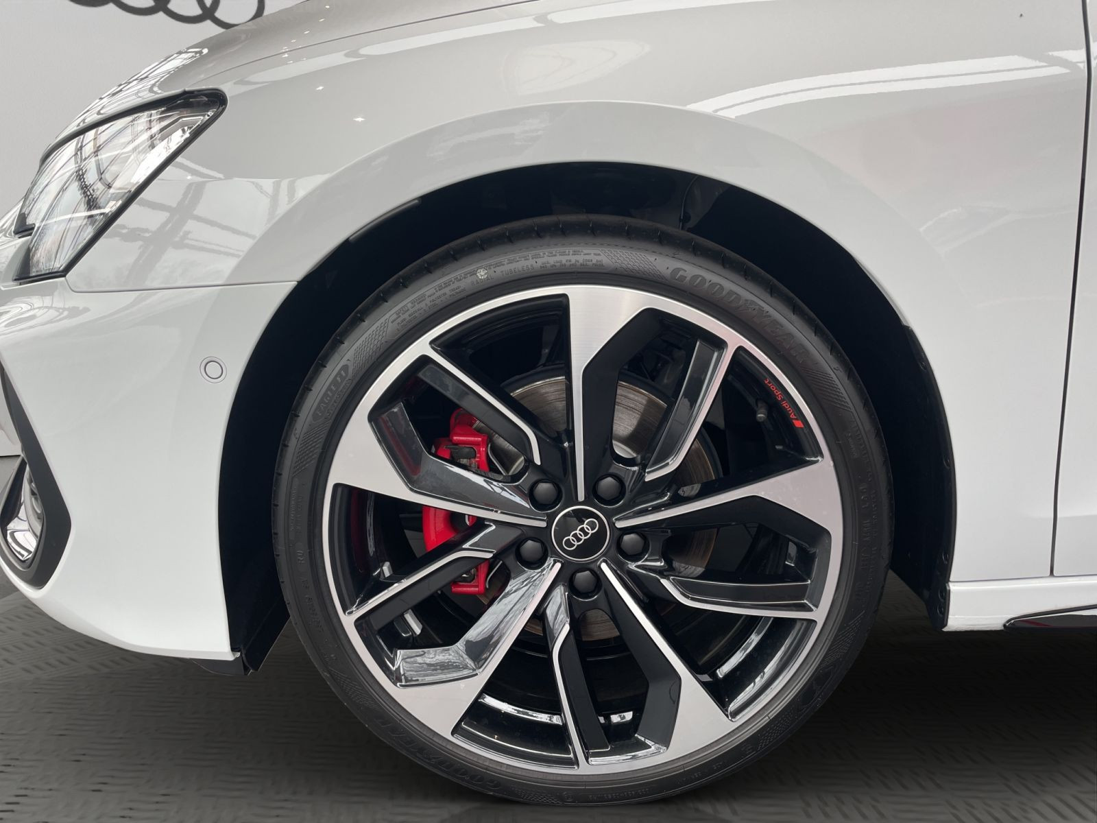 Audi - A3 Limousine_21