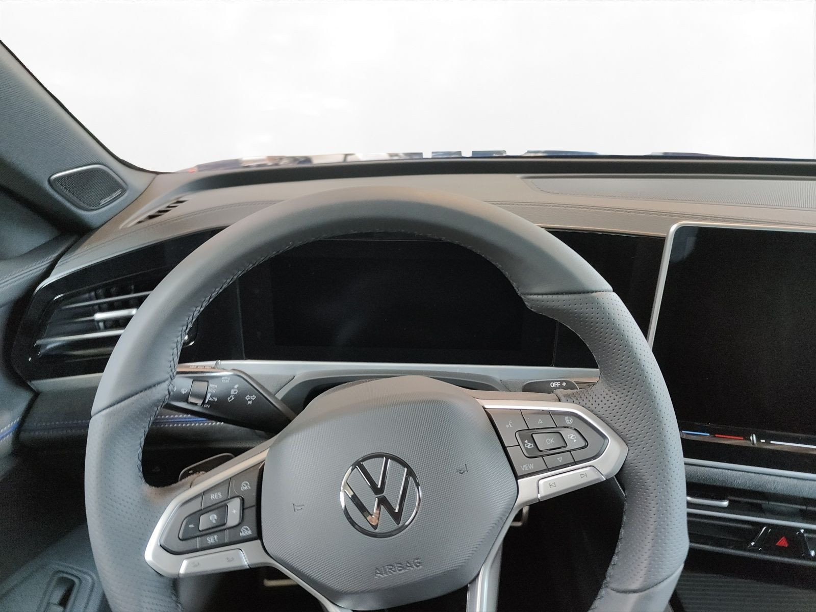 Volkswagen - Passat_8