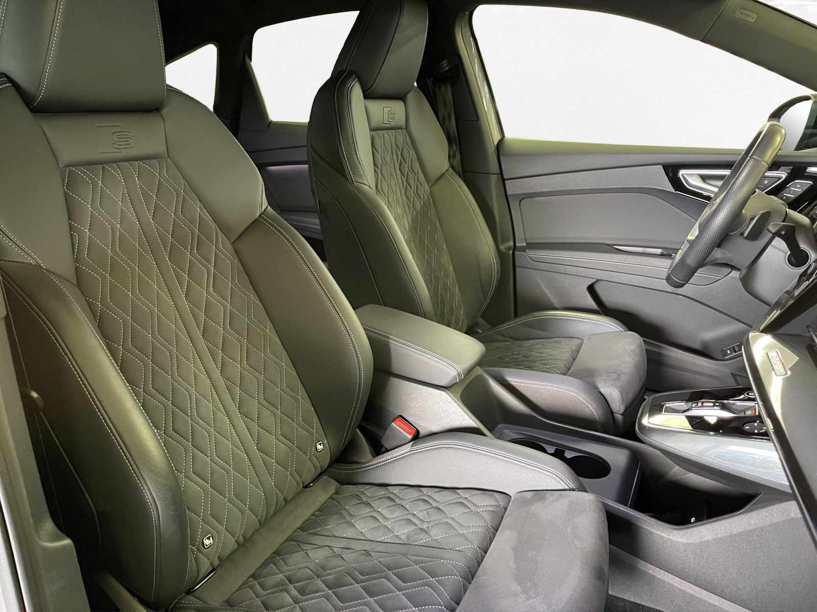 Audi - Q4 Sportback e-tron_18