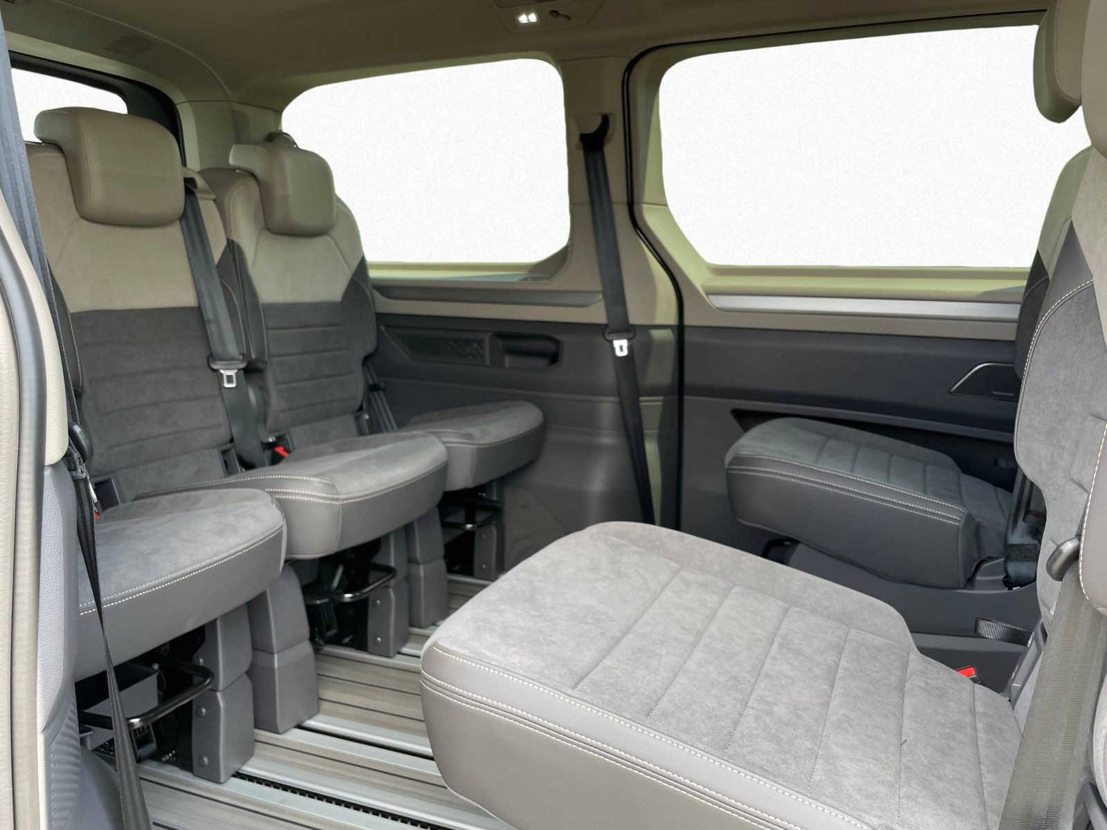 Volkswagen - Multivan_7