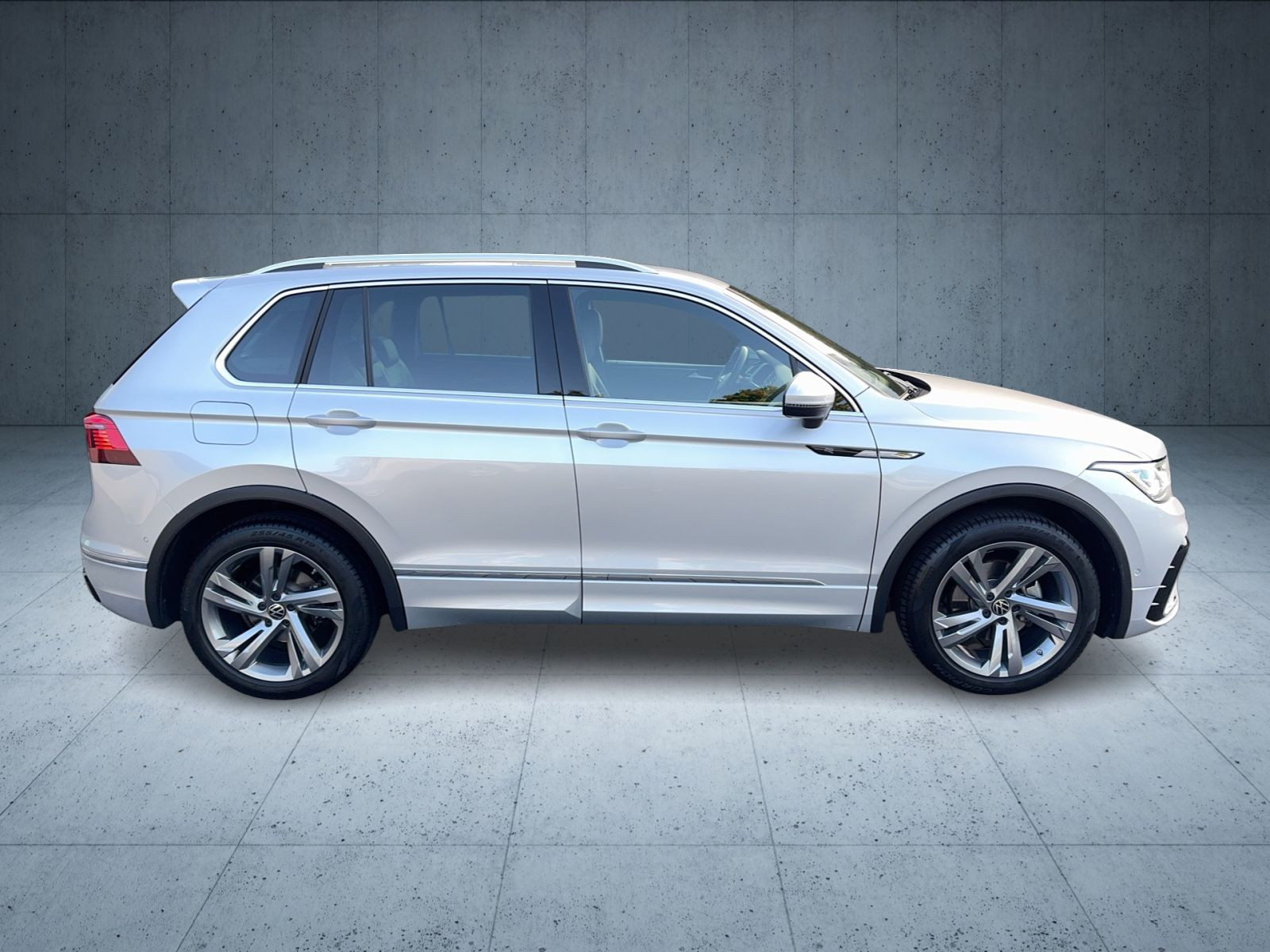 Volkswagen - Tiguan_8