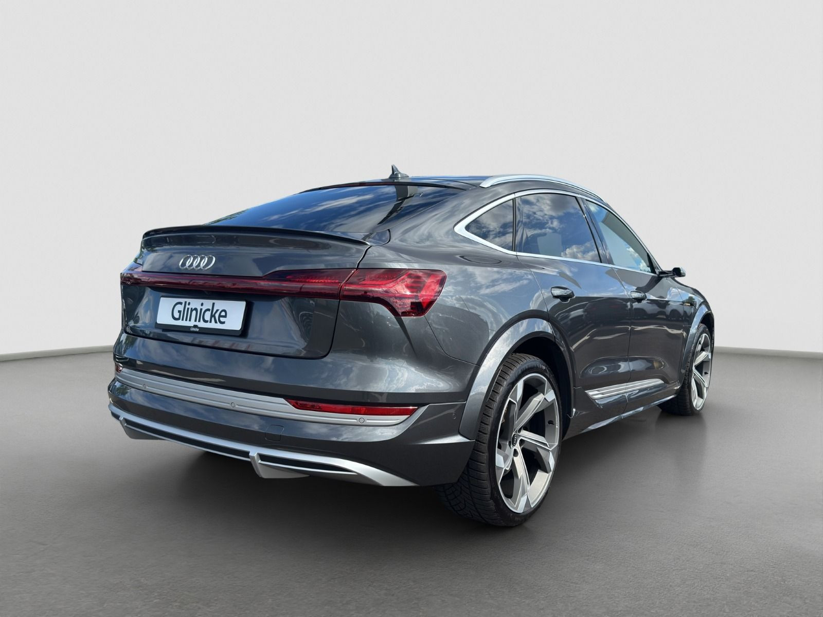 Audi - e-tron Sportback_6