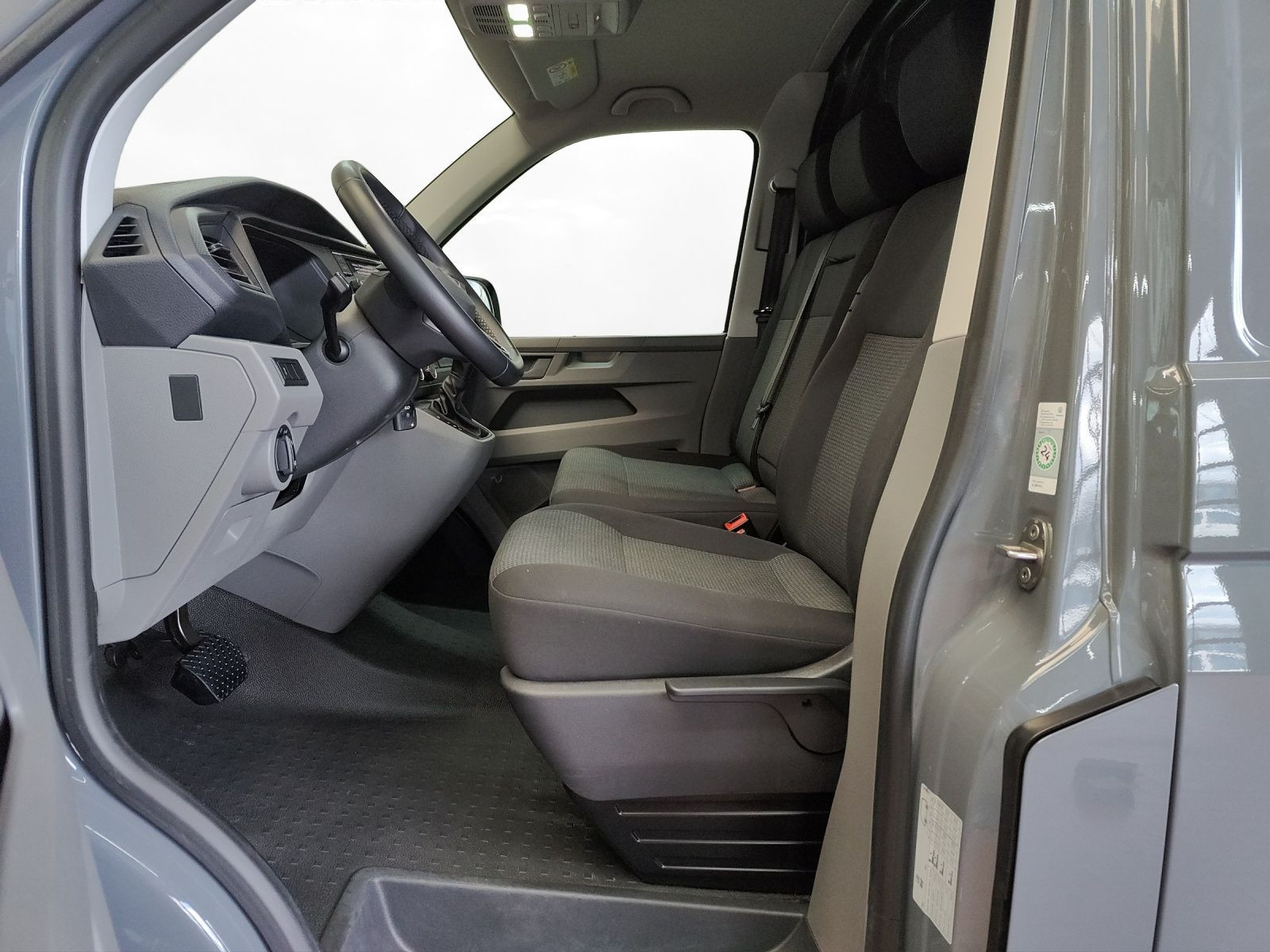 Volkswagen - T6.1 Transporter_3
