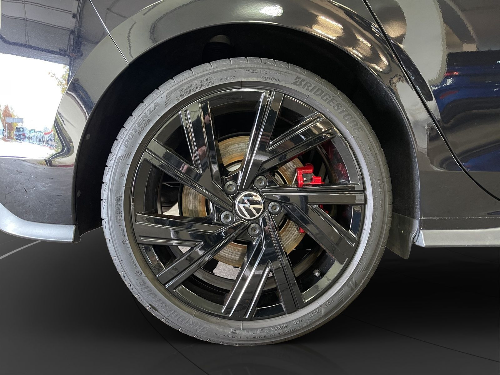 Volkswagen - Golf GTI_16