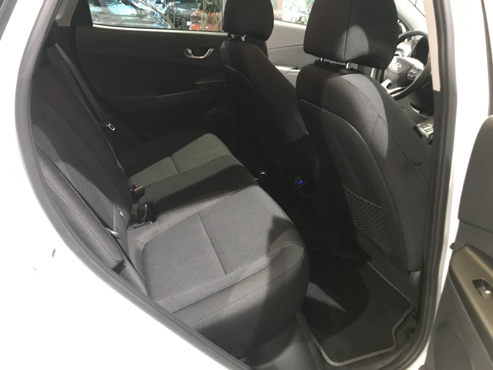 Hyundai - Kona_13