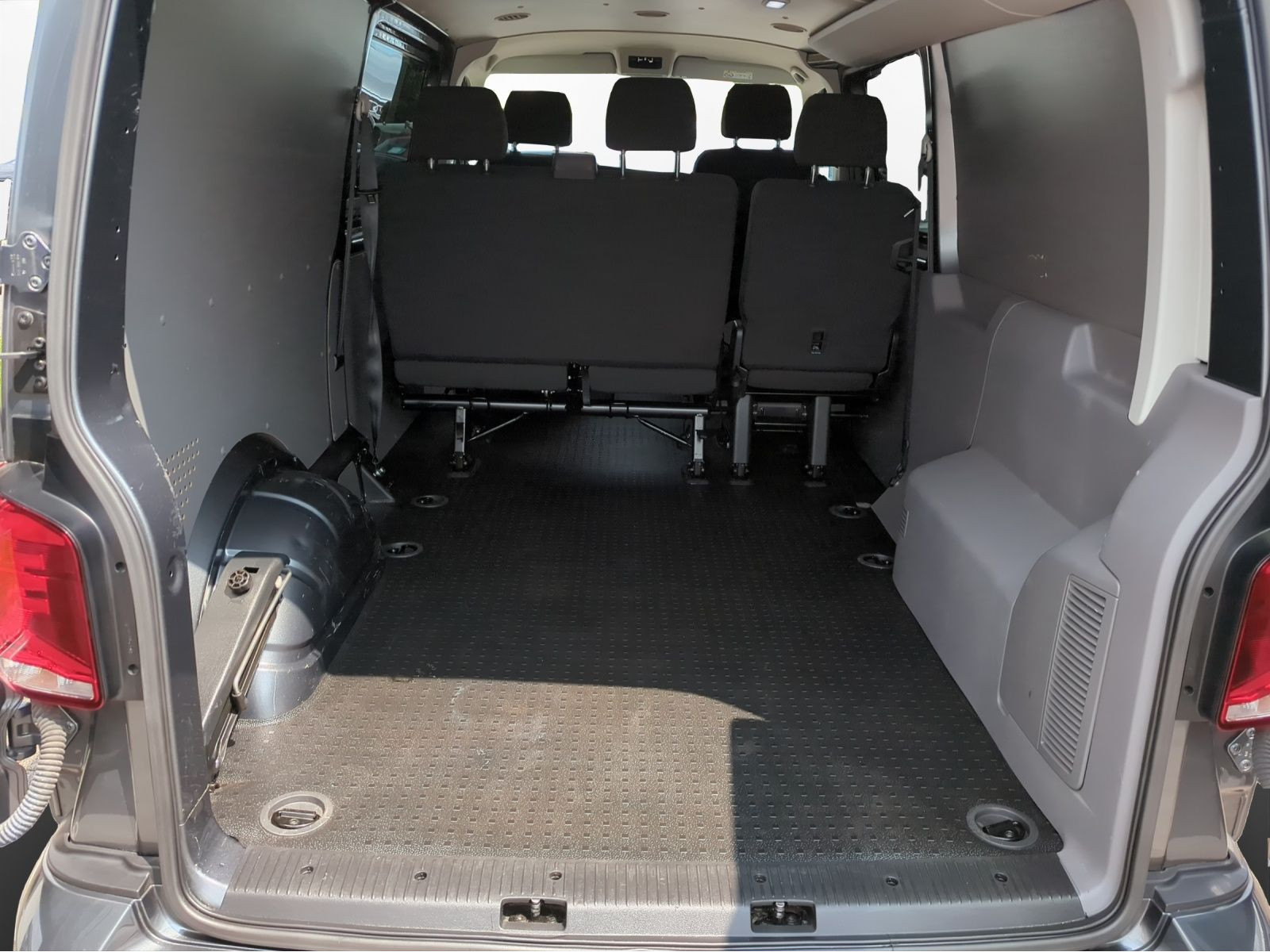 Volkswagen - T6.1 Kombi_8