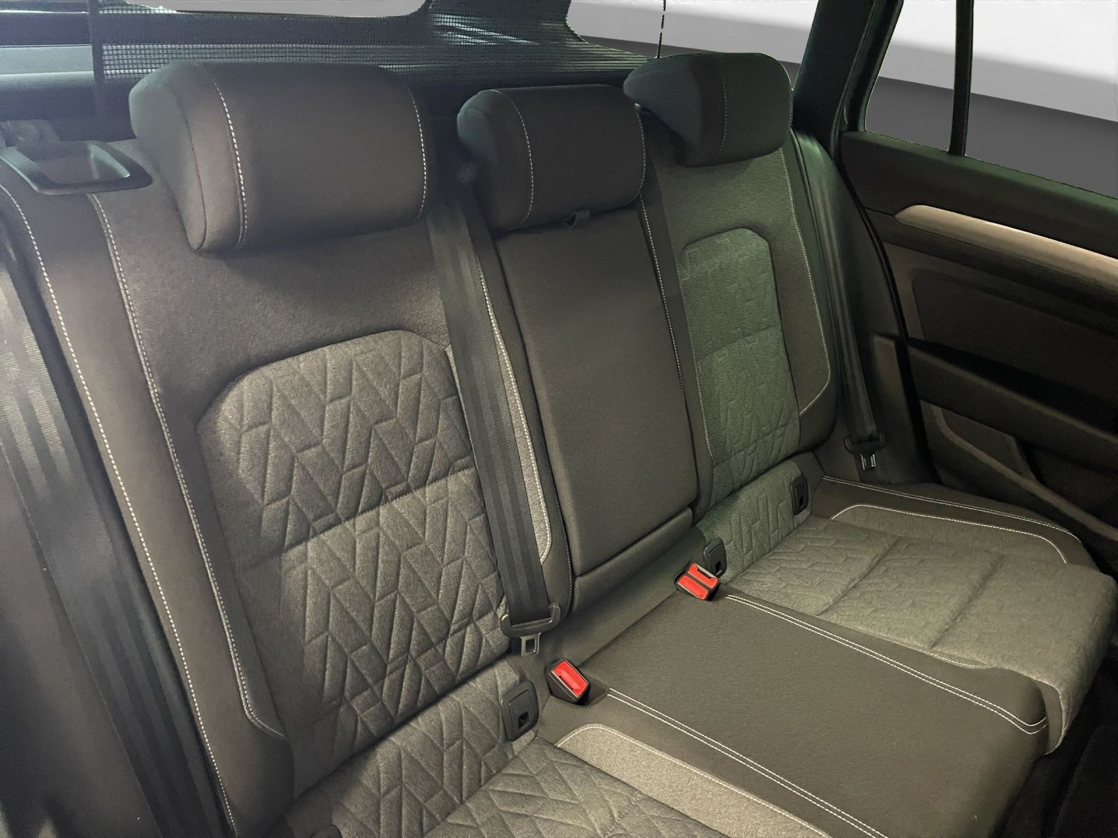 Volkswagen - Passat Variant_19
