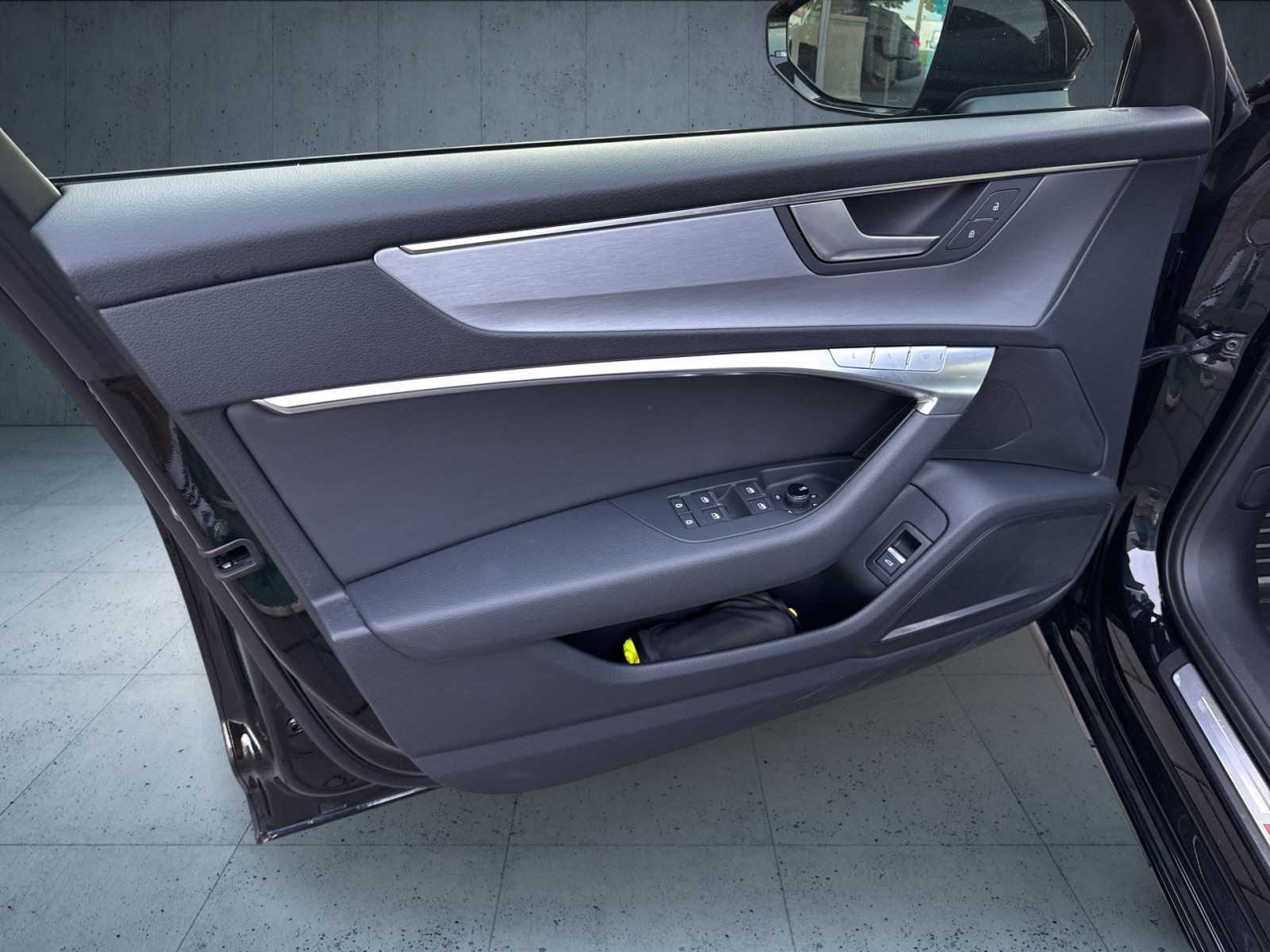 Audi - S6 Avant_25