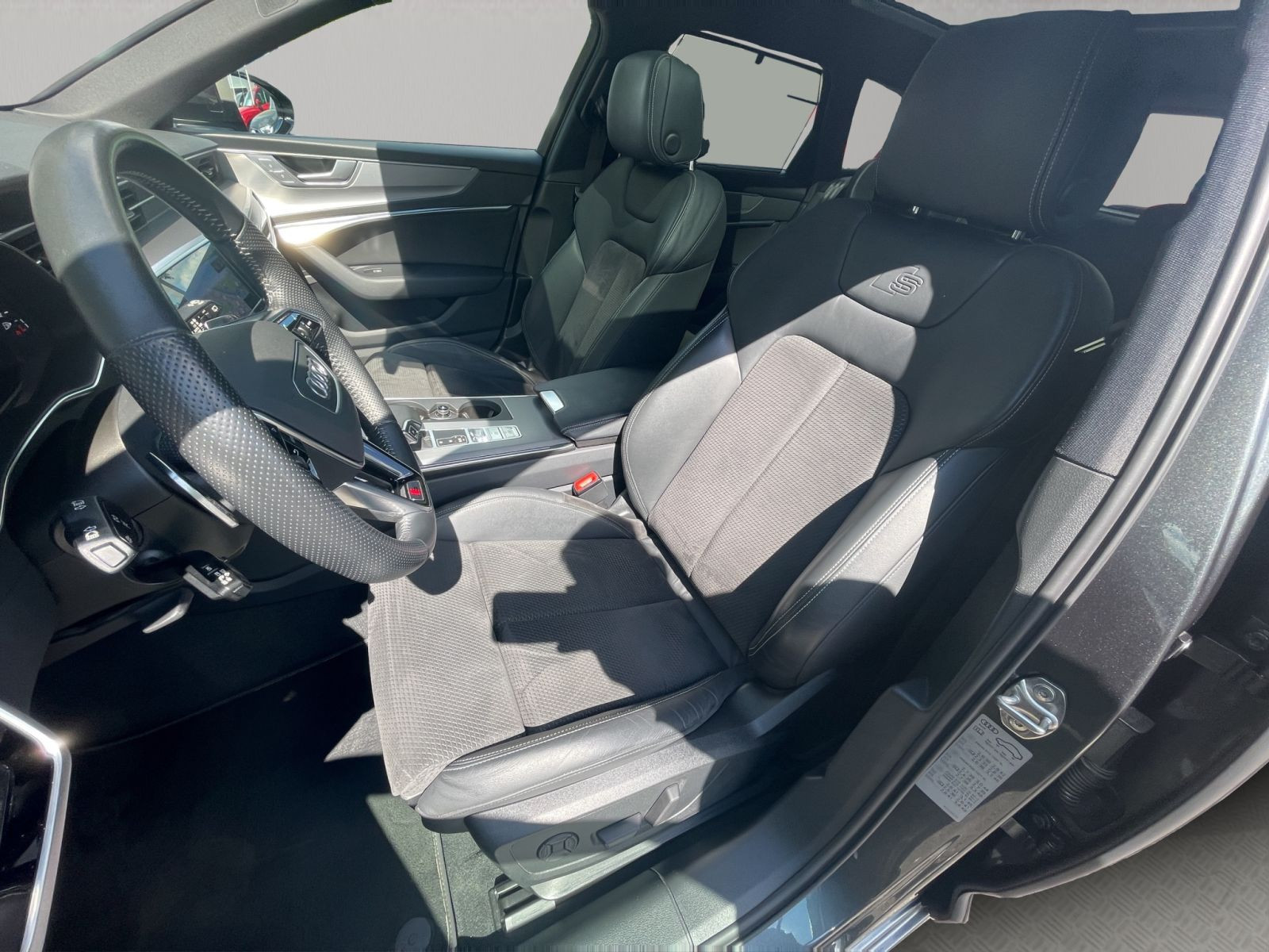 Audi - A6_11
