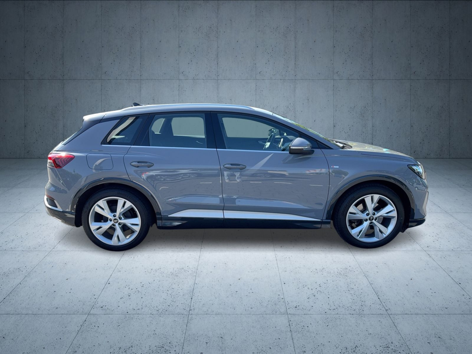 Audi - Q4 e-tron_6 Audi - Q4 e-tron_6