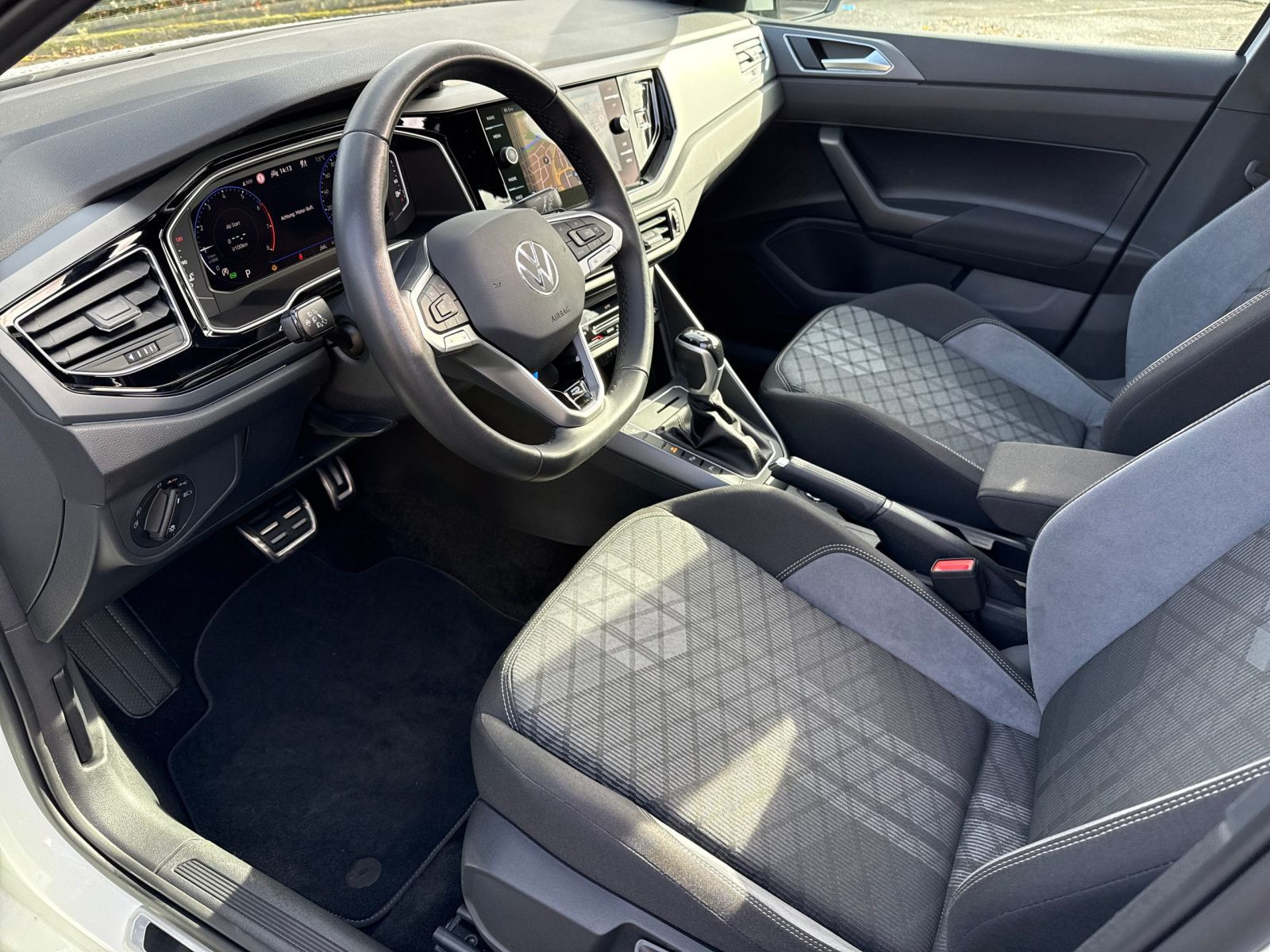 Volkswagen - Polo_10