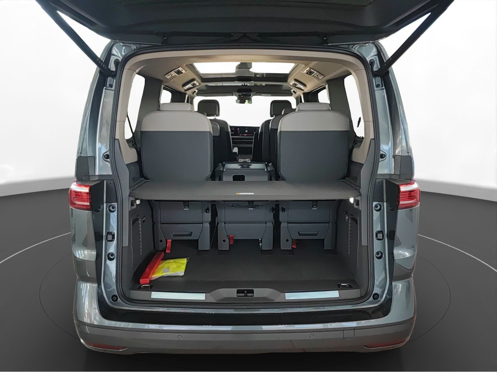 Volkswagen - Multivan_8