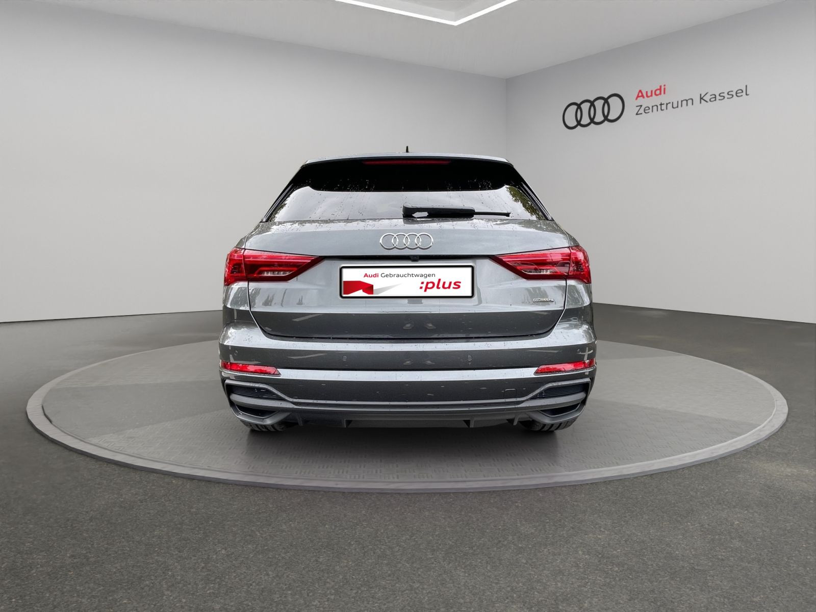 Audi - Q3_6