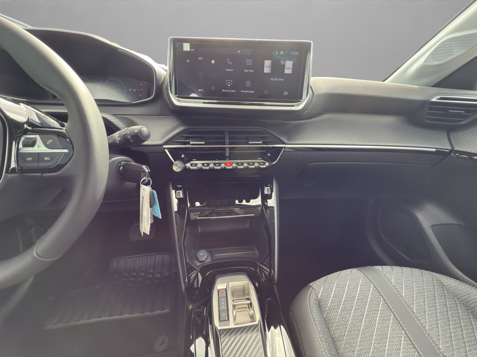 Peugeot - 208_14