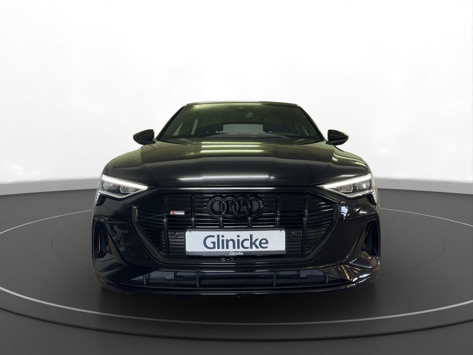 Audi - e-tron Sportback_4