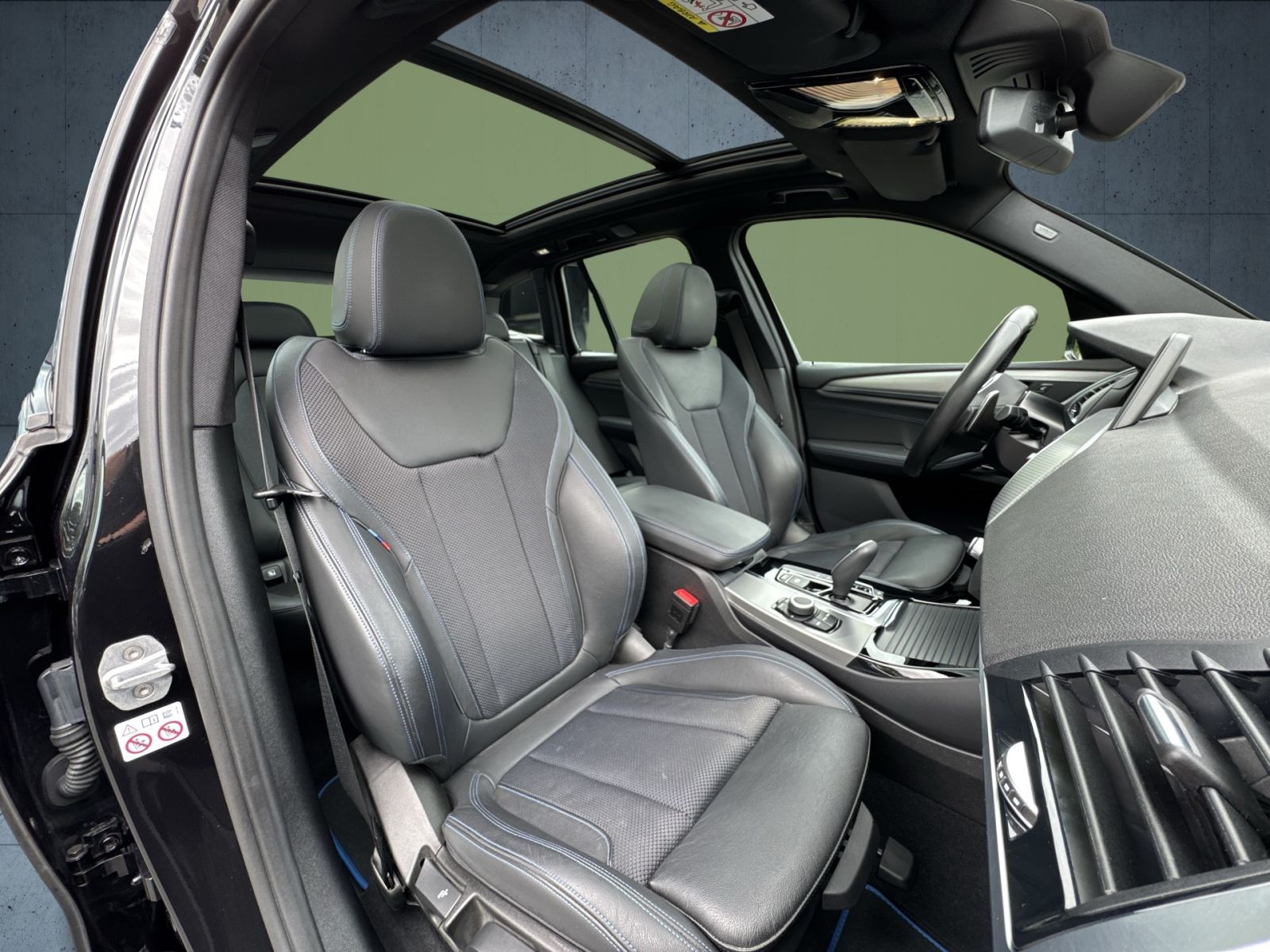 BMW - X3_16