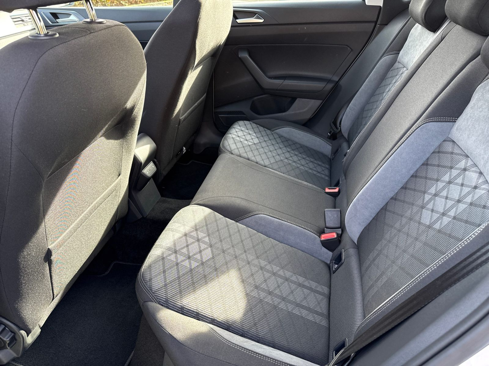Volkswagen - Polo_14