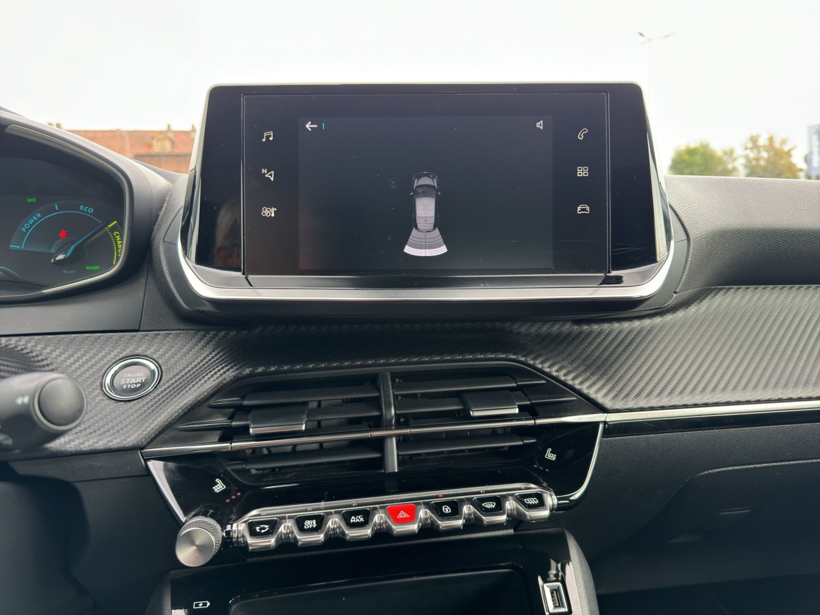 Peugeot - 208_18
