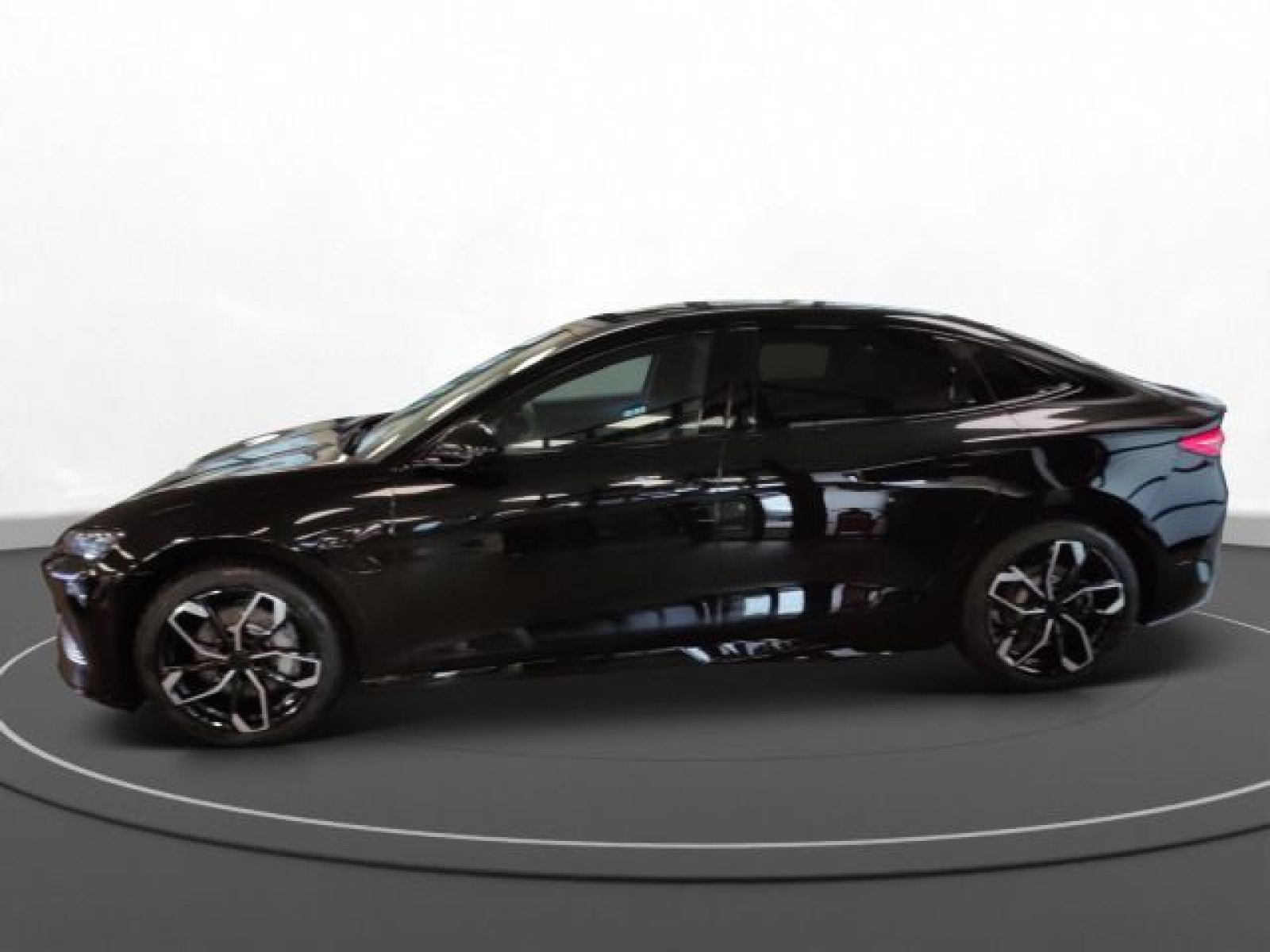 BYD - SEAL_5