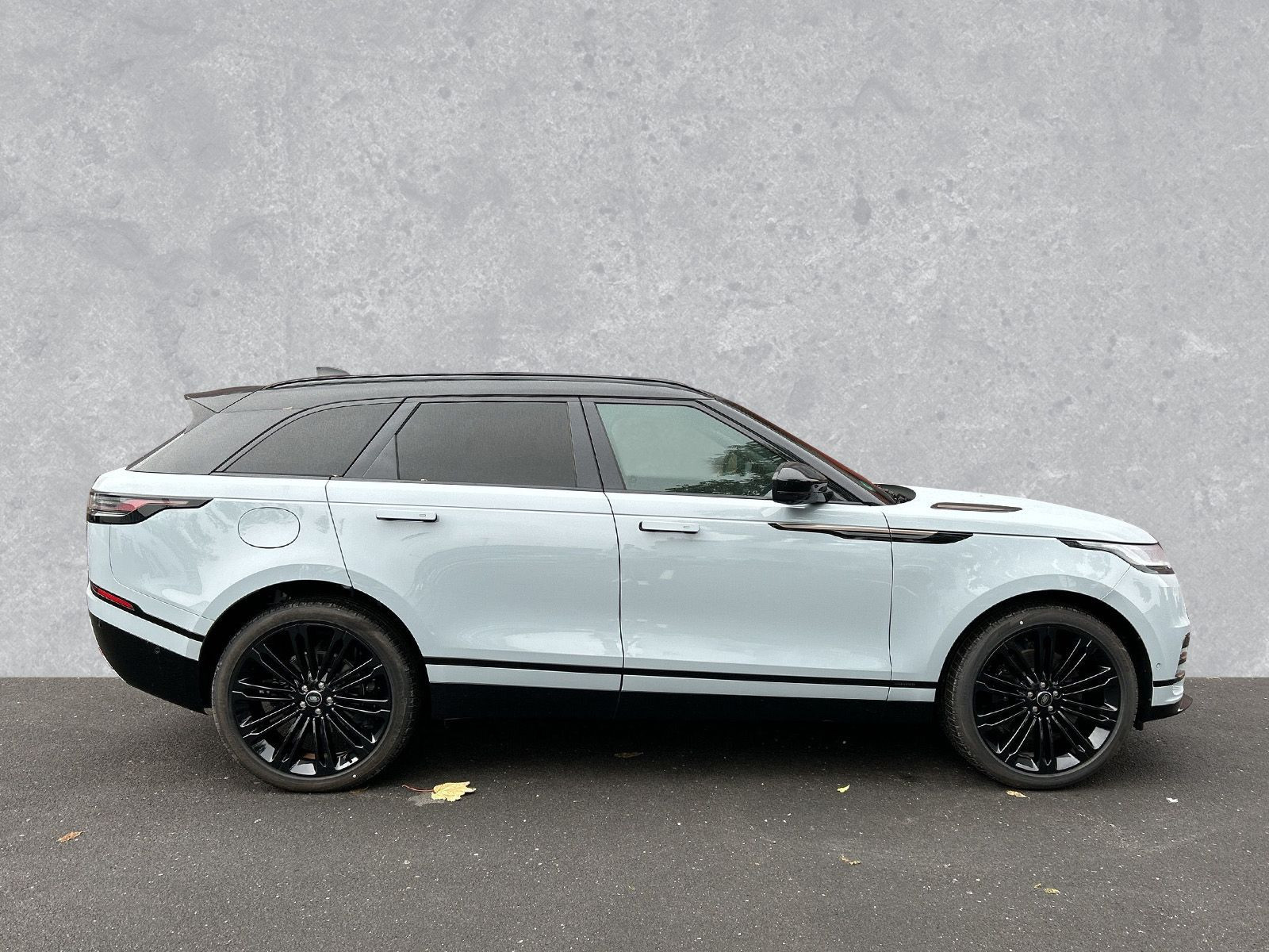 Land Rover - Range Rover Velar_6 Land Rover - Range Rover Velar_6