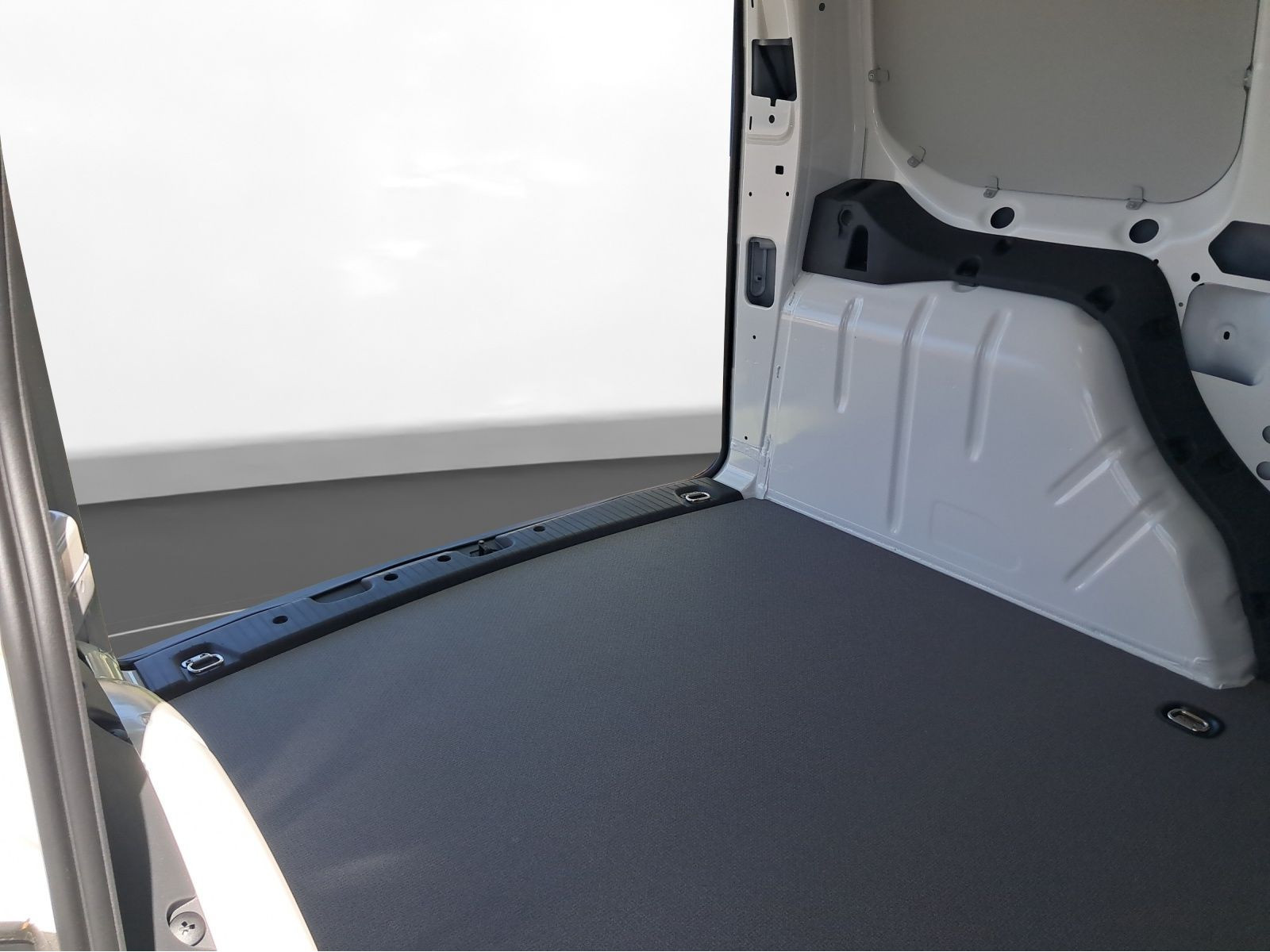 Volkswagen - Caddy Cargo_14