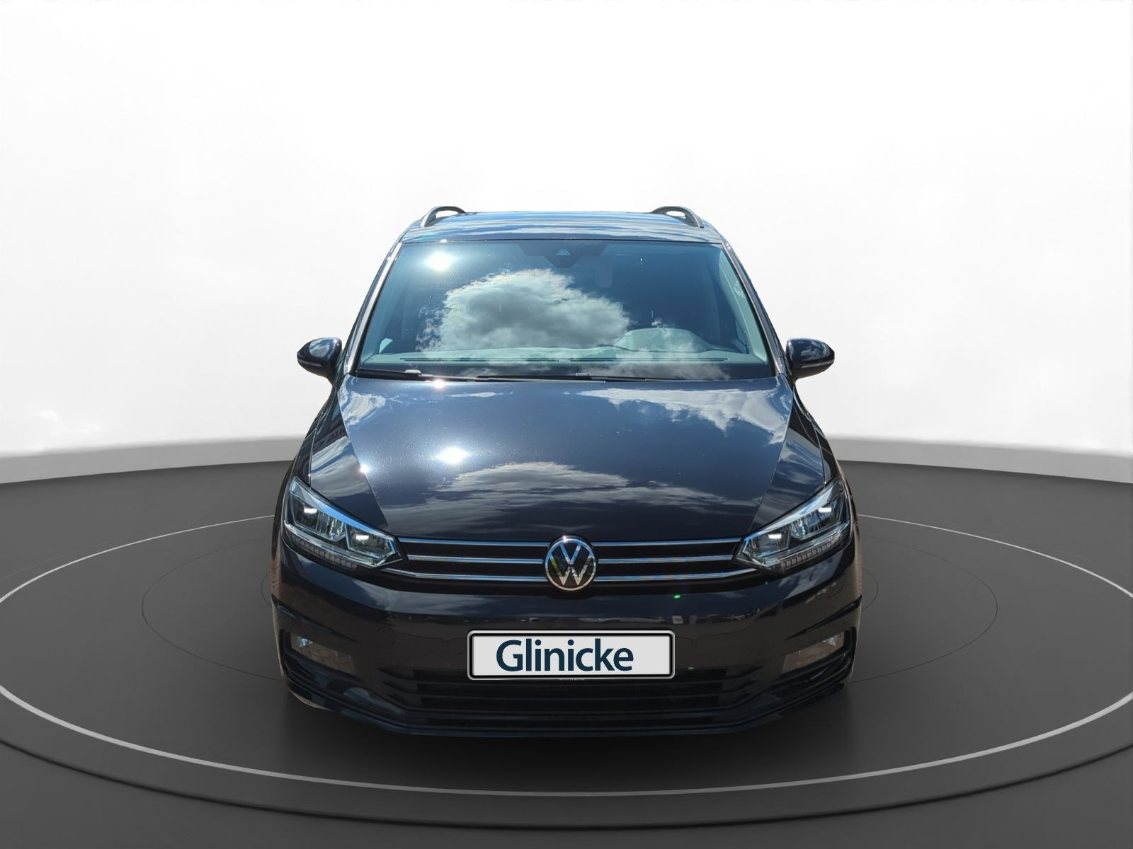 Volkswagen - Touran_15