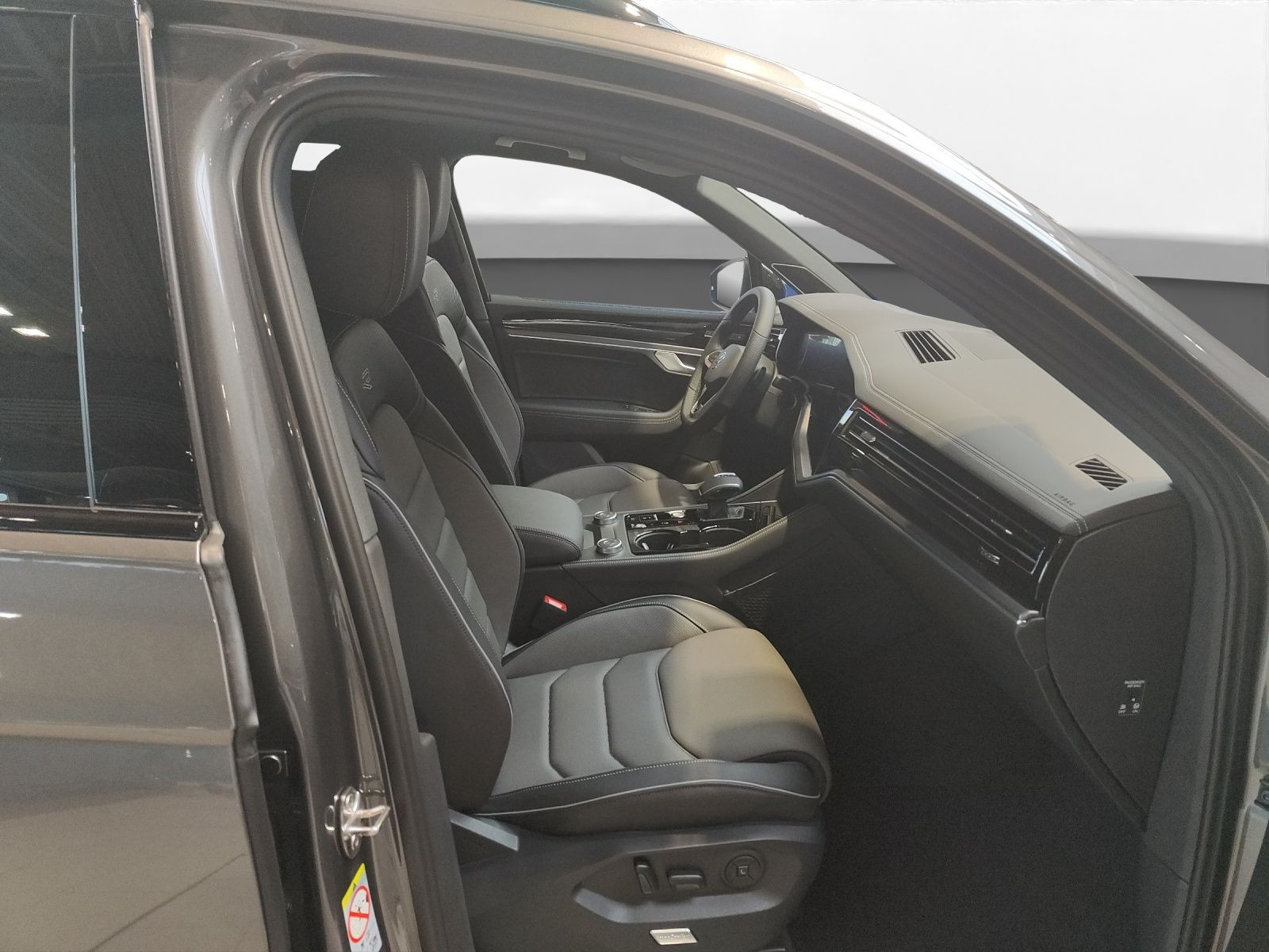 Volkswagen - Touareg_14