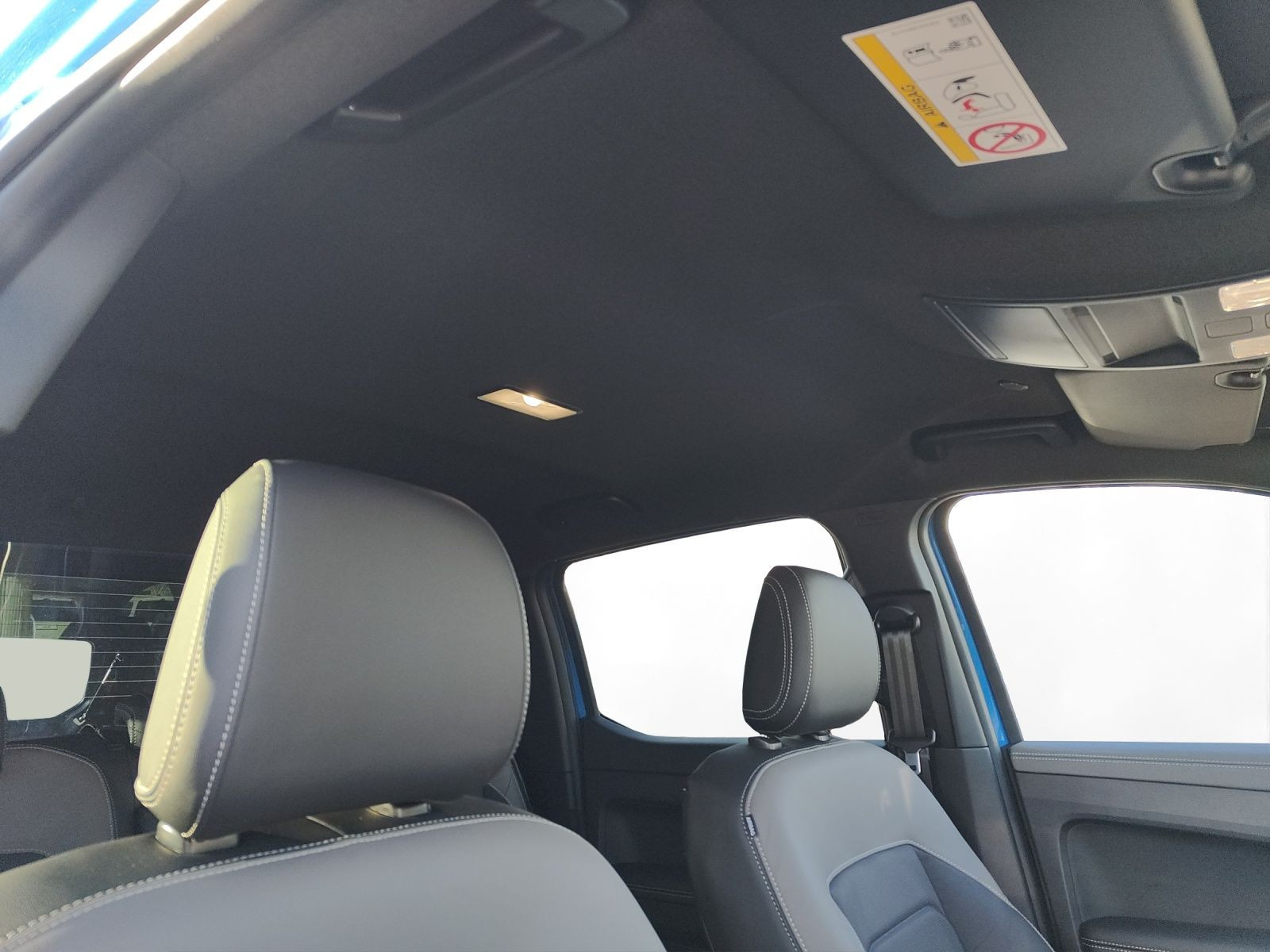 Volkswagen - Amarok_13