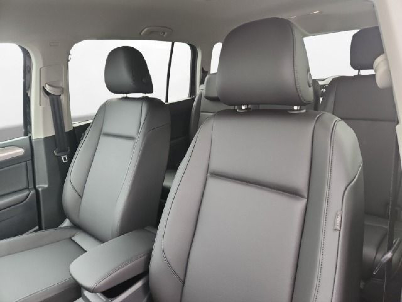 Volkswagen - Touran_17 Volkswagen - Touran_17