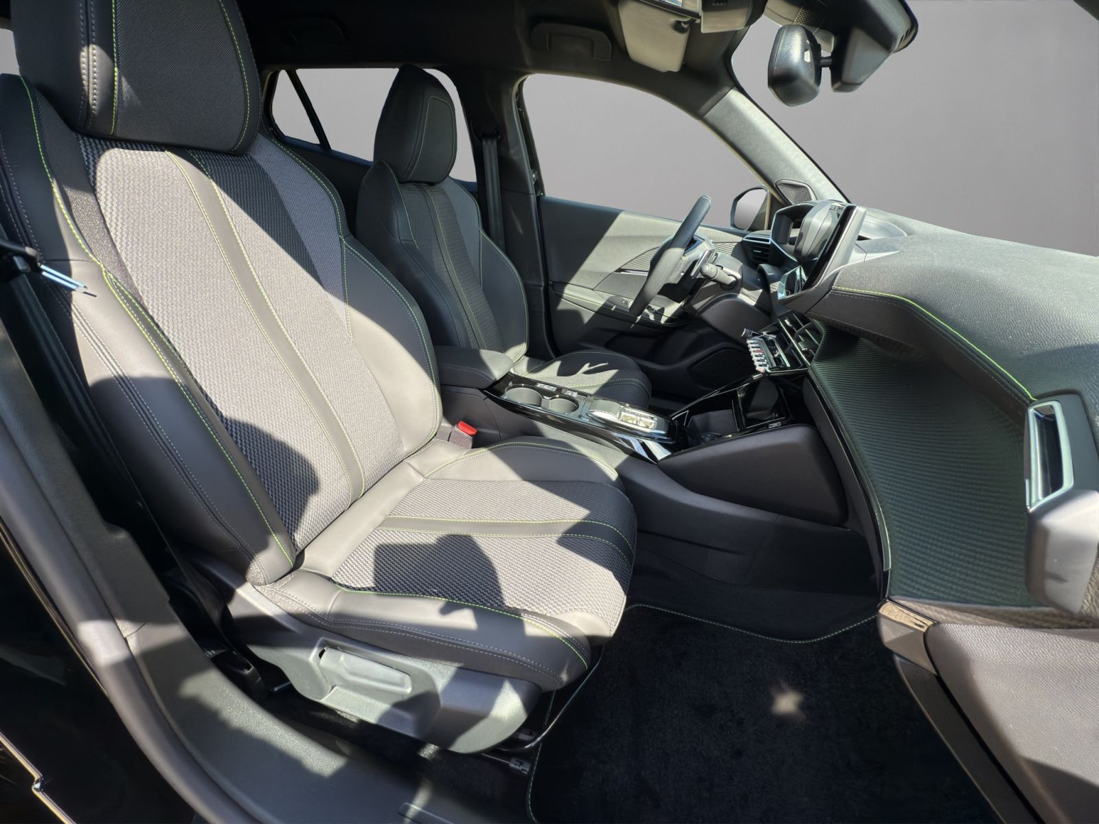 Peugeot - 2008_16