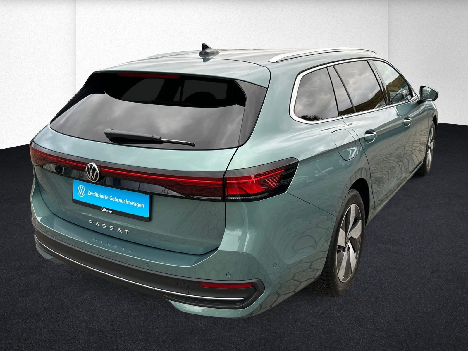 Volkswagen - Passat Variant_4