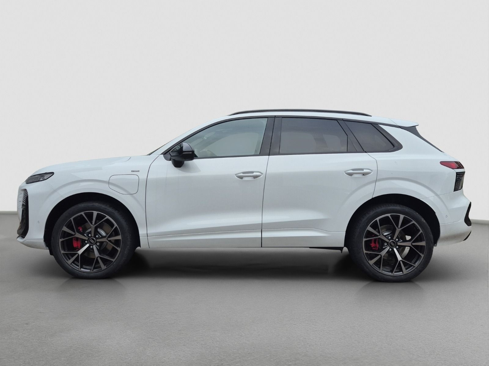 Audi - Q3_5 Audi - Q3_5
