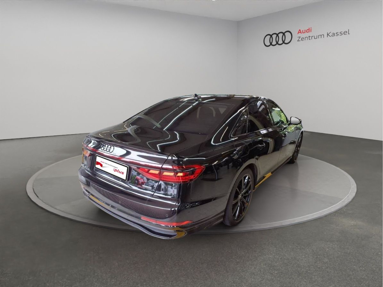 Audi - A8_4