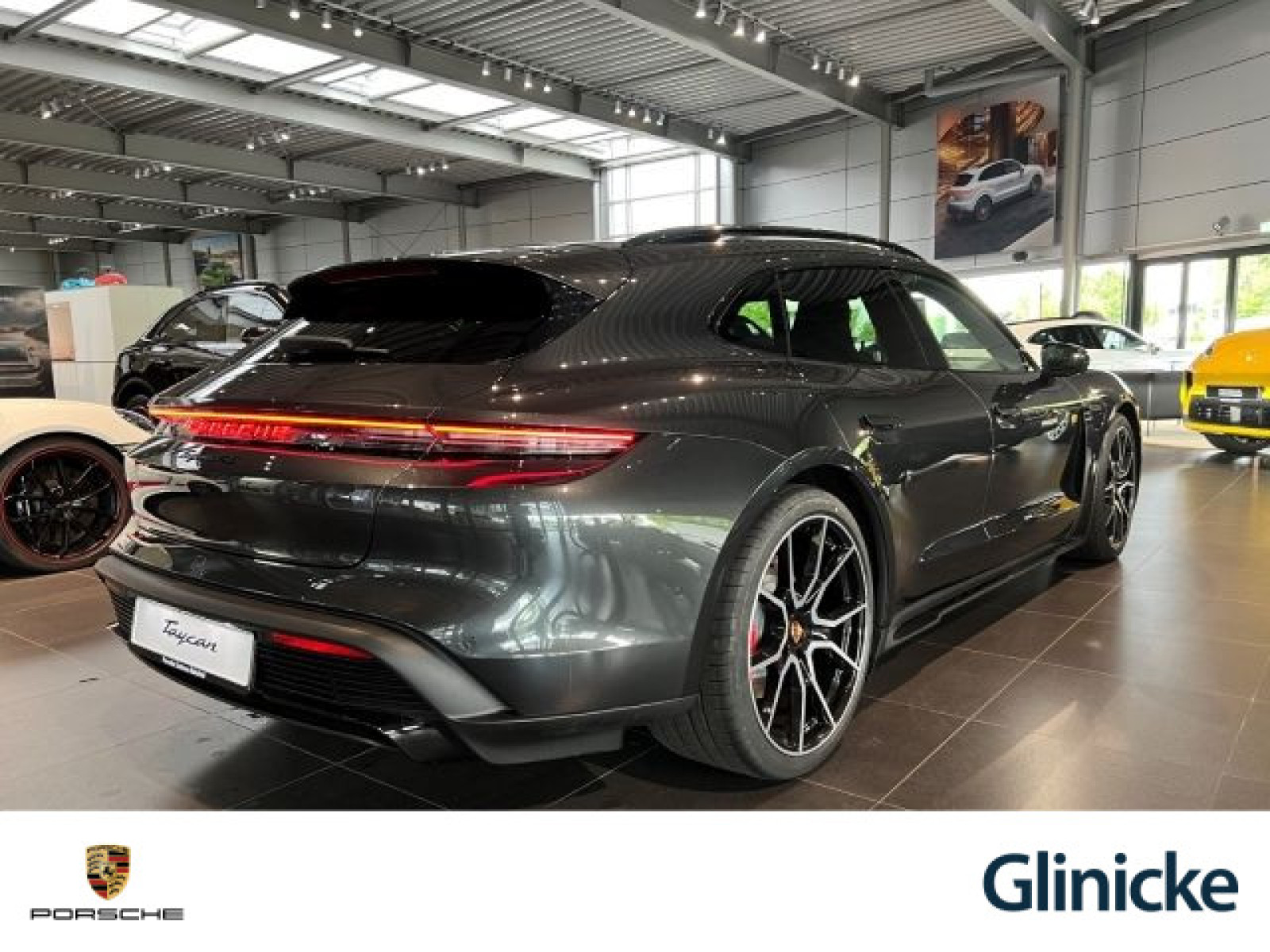 Porsche - Taycan_7