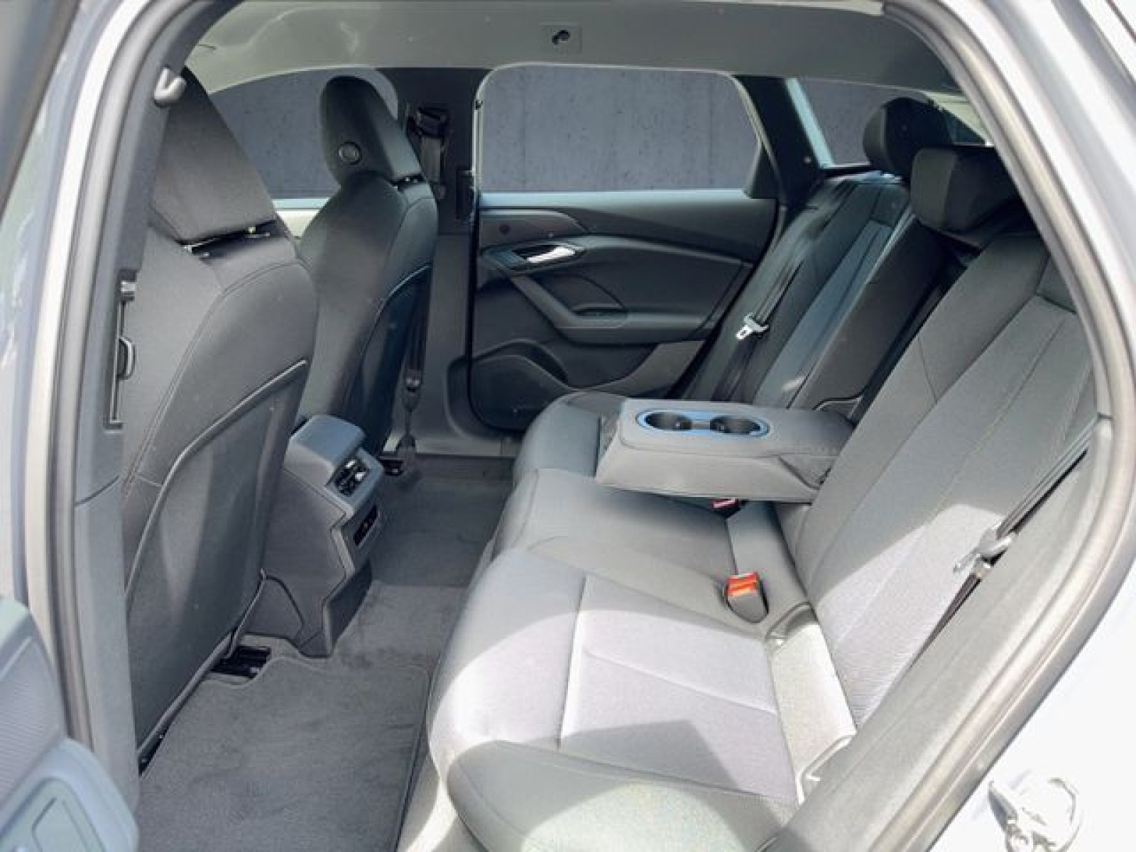 Audi - A6 Avant e-tron_15
