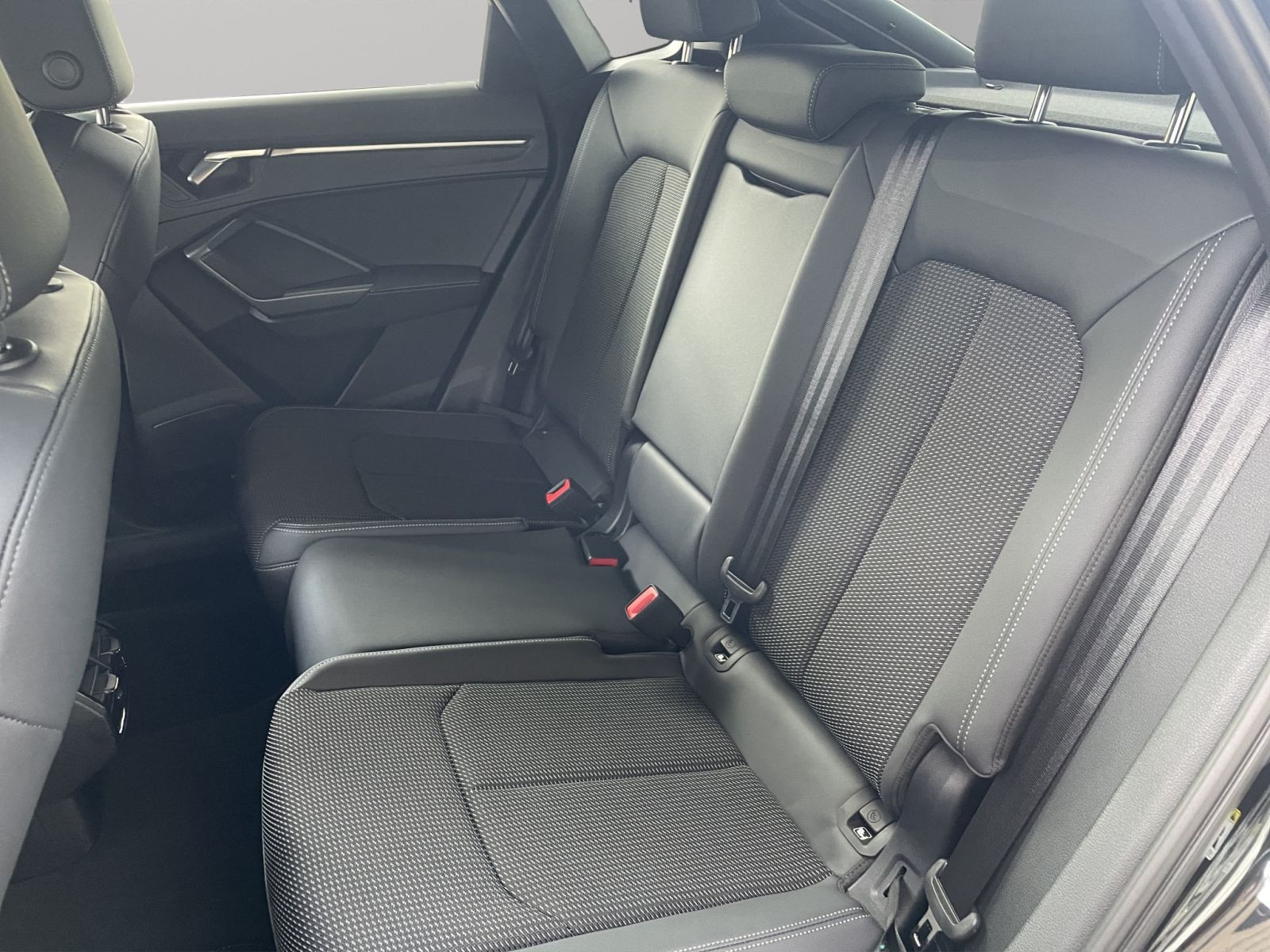 Audi - Q3 Sportback_18