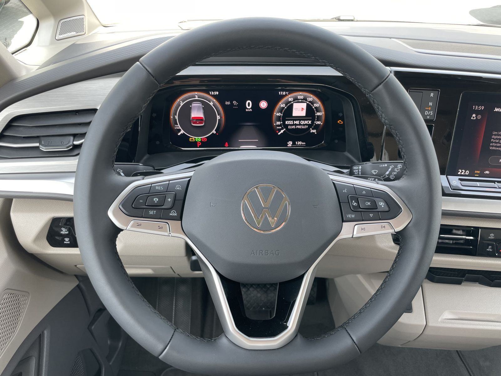 Volkswagen - Multivan_15