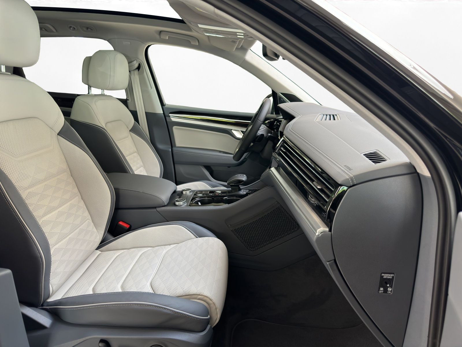 Volkswagen - Touareg_7