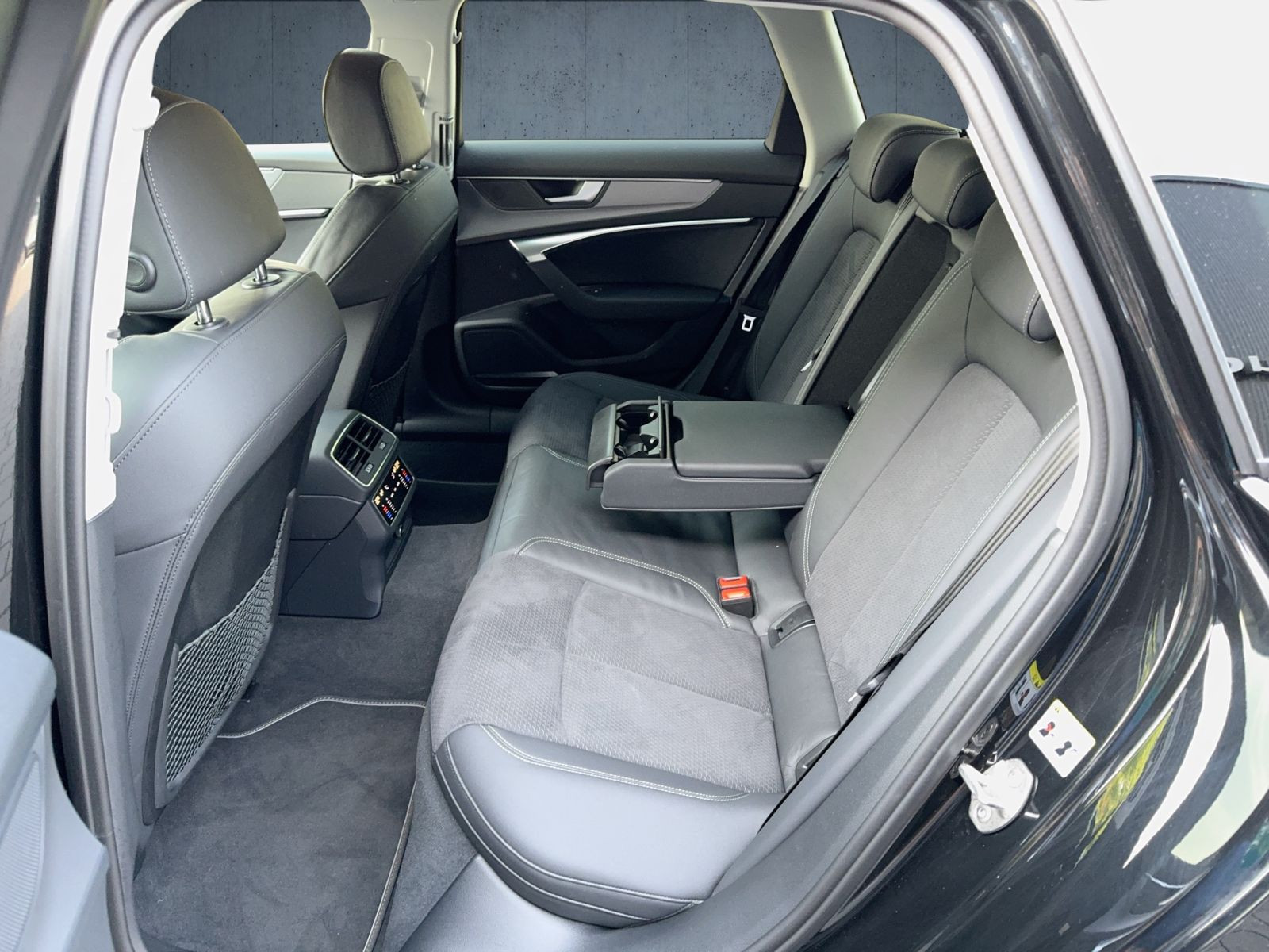 Audi - S6 Avant_14