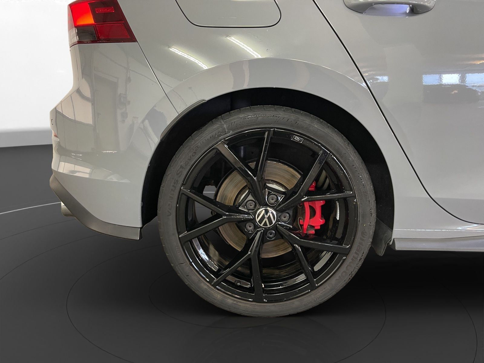Volkswagen - Golf GTI_16