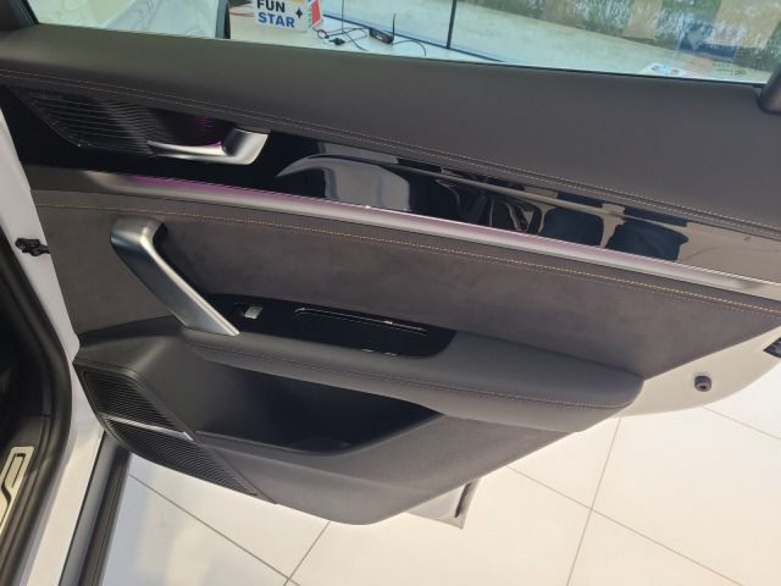 BYD - TANG_17
