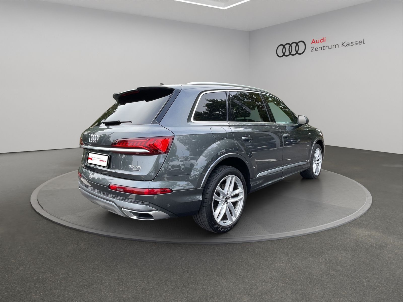 Audi - Q7_7