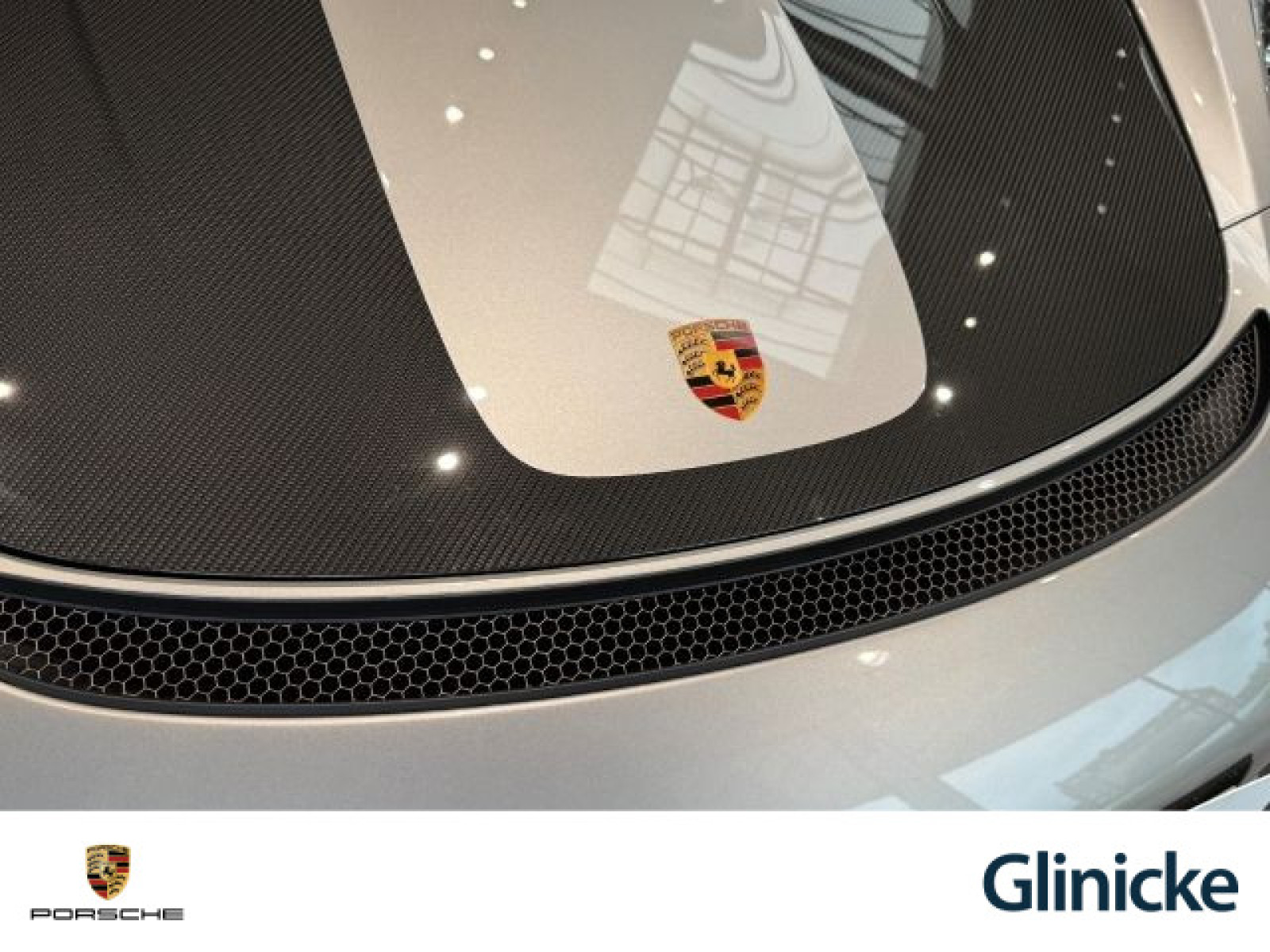 Porsche - 718 Spyder_39