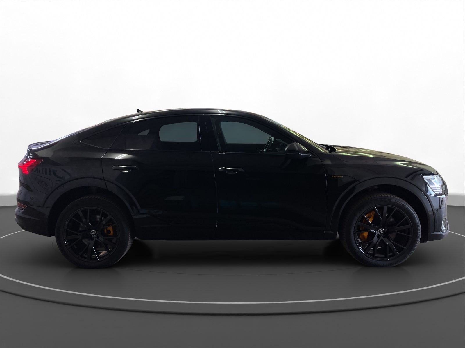 Audi - e-tron Sportback_7