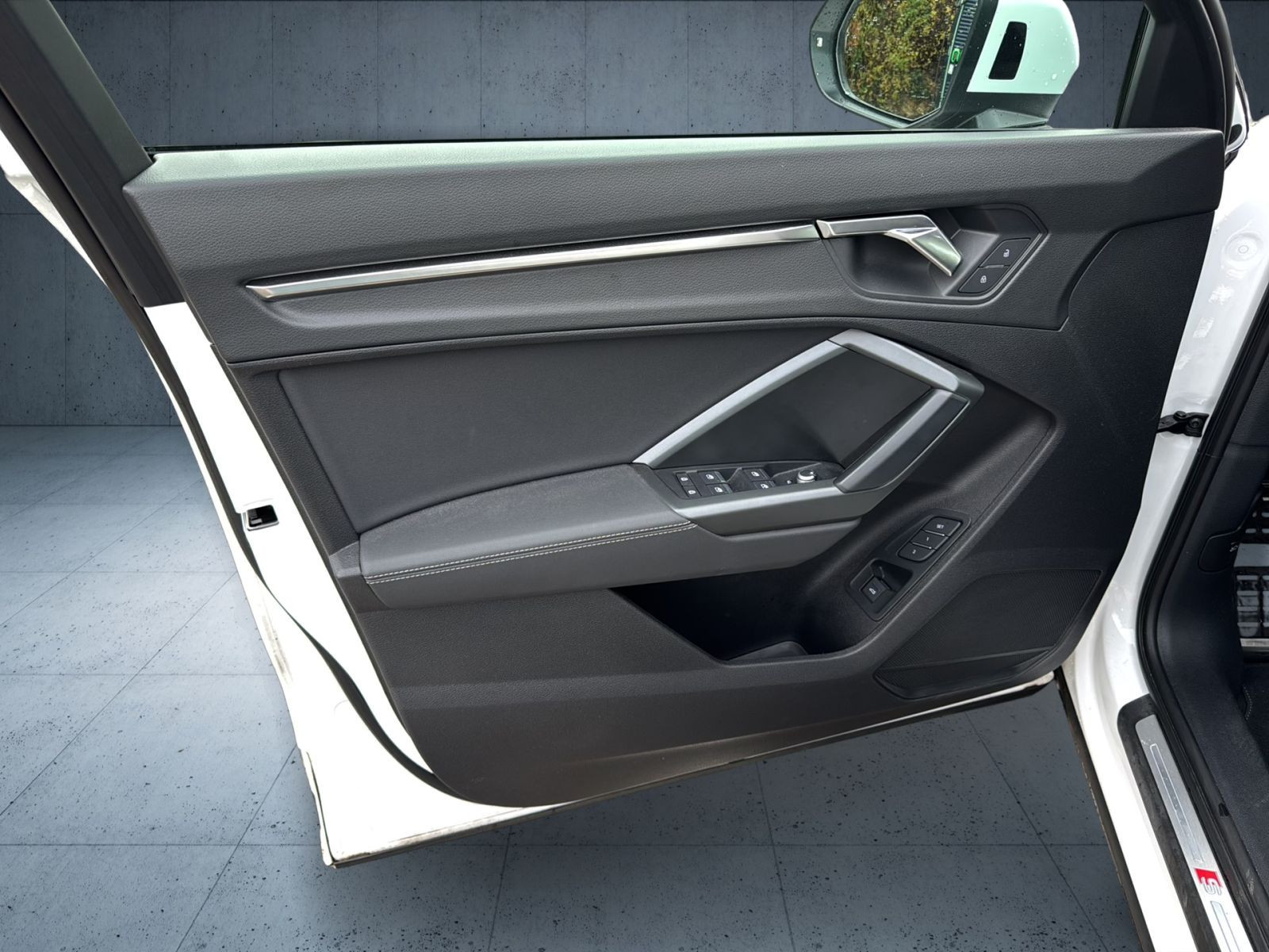 Audi - Q3_22
