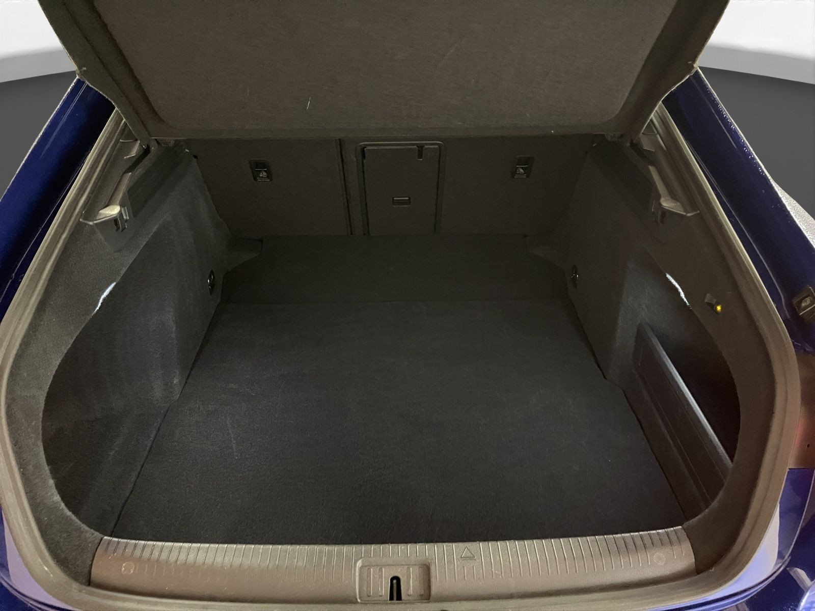 Volkswagen - Arteon_24