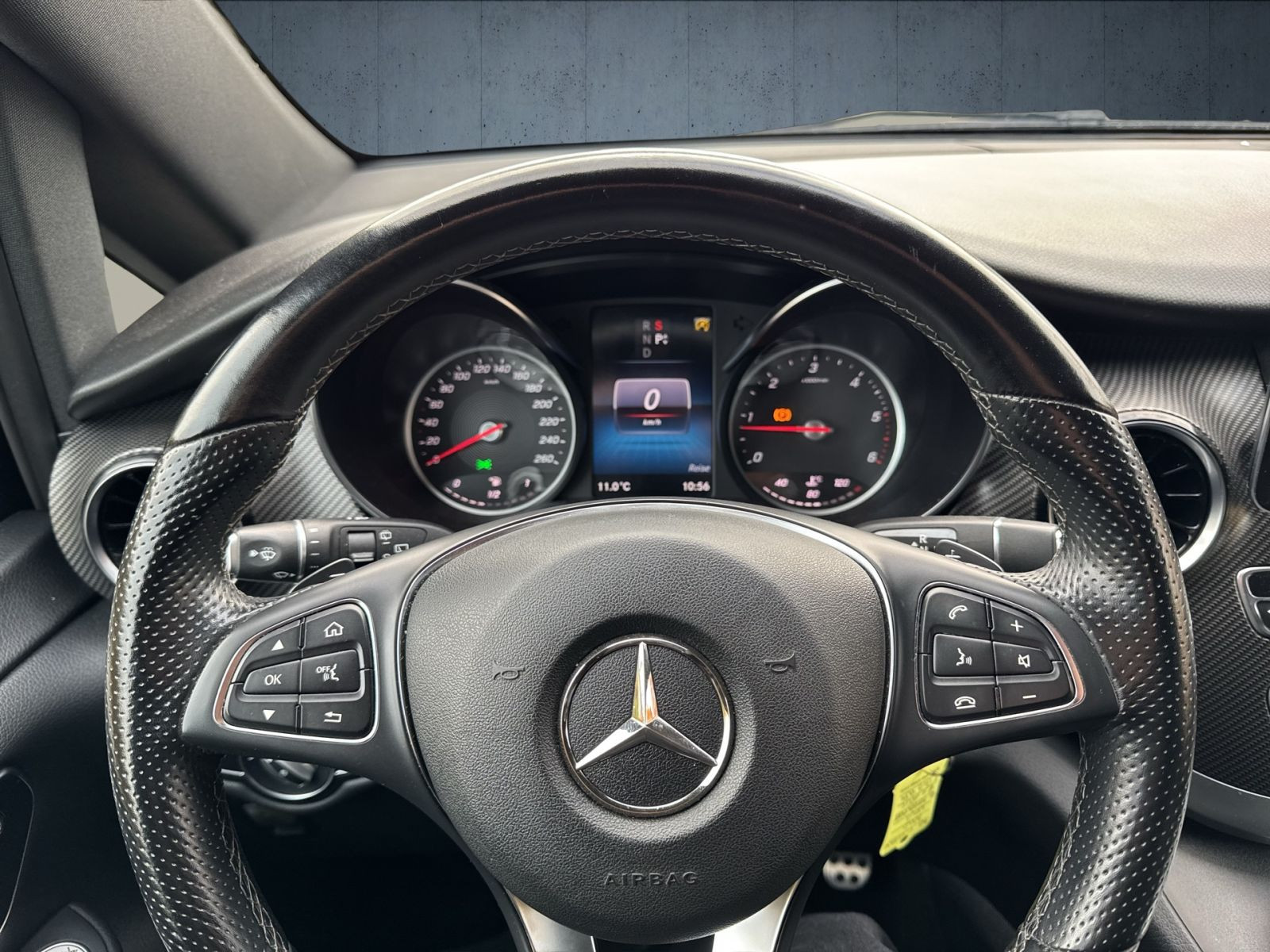 Mercedes-Benz - V 300_25