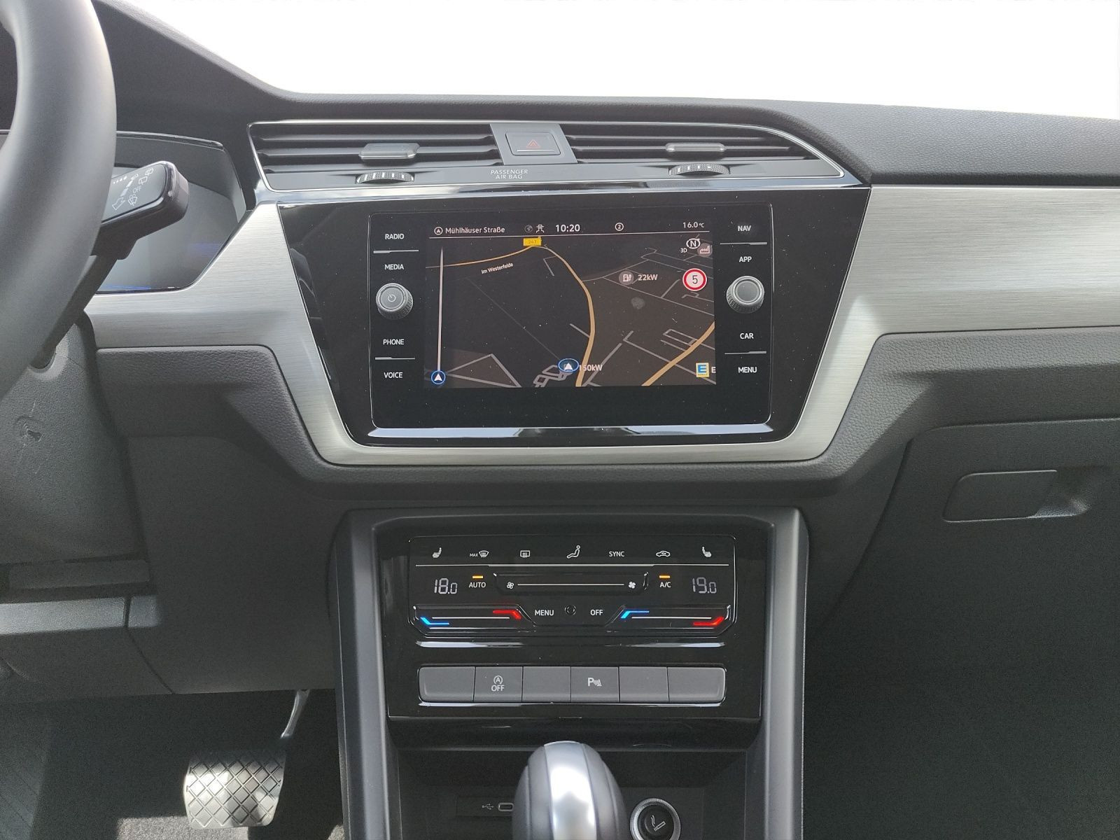 Volkswagen - Touran_8