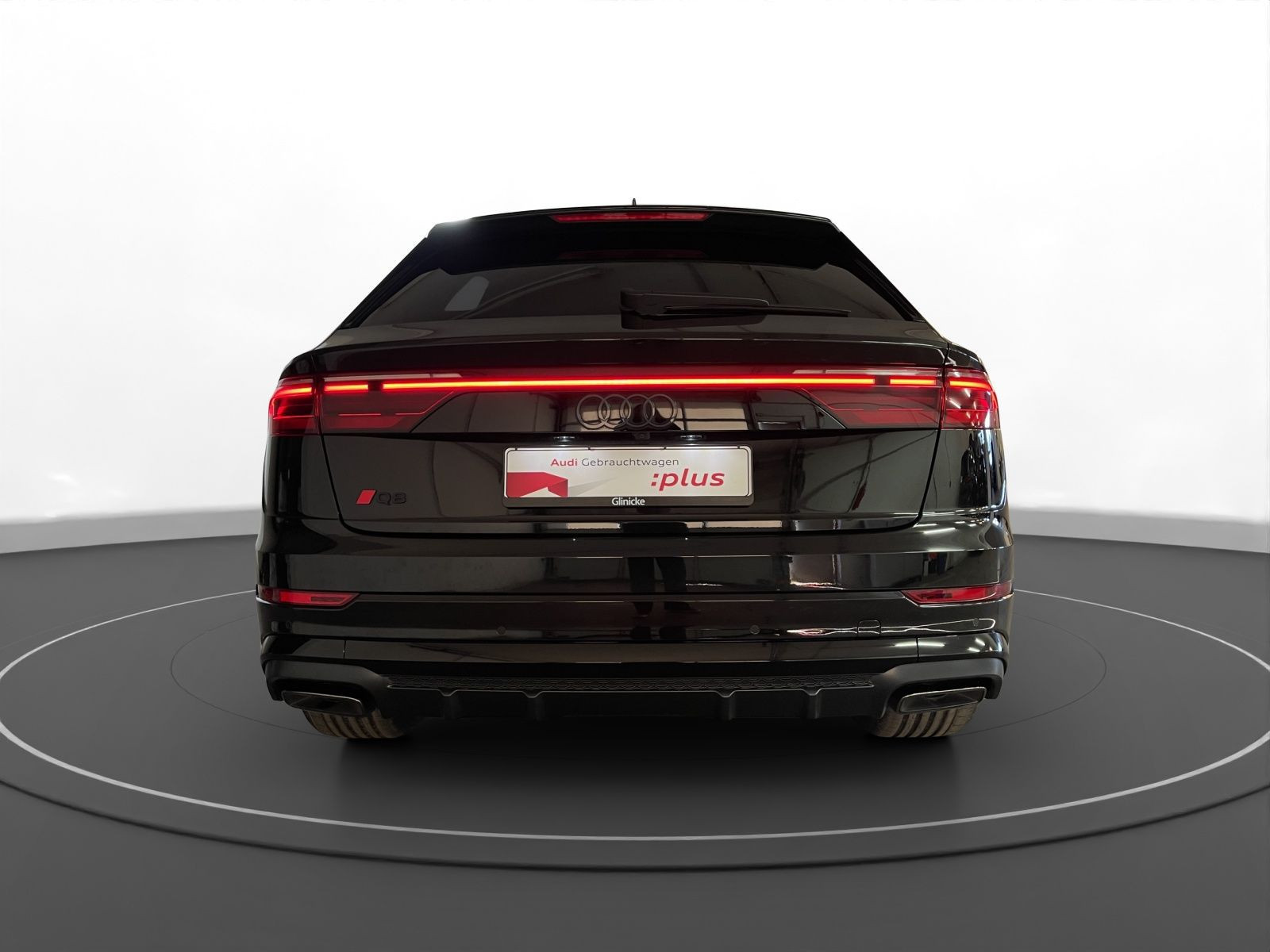 Audi - Q8_5 Audi - Q8_5