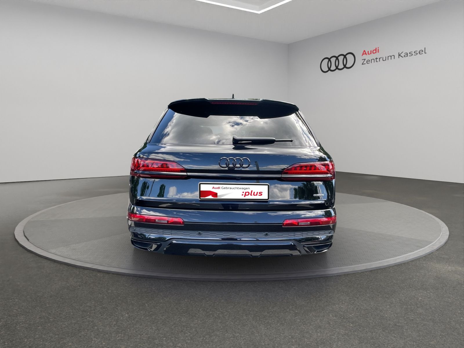 Audi - Q7_6